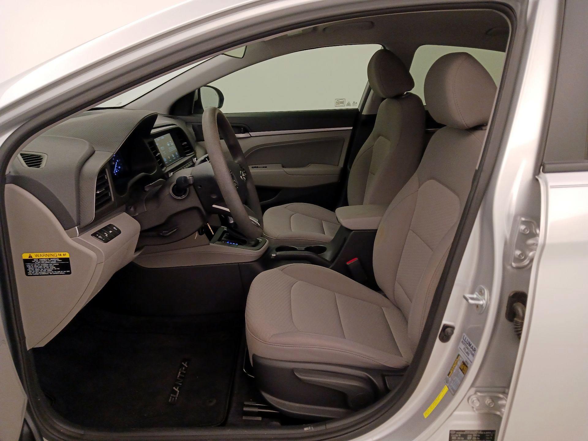 Thumbnail: 2019 Hyundai Elantra - 11