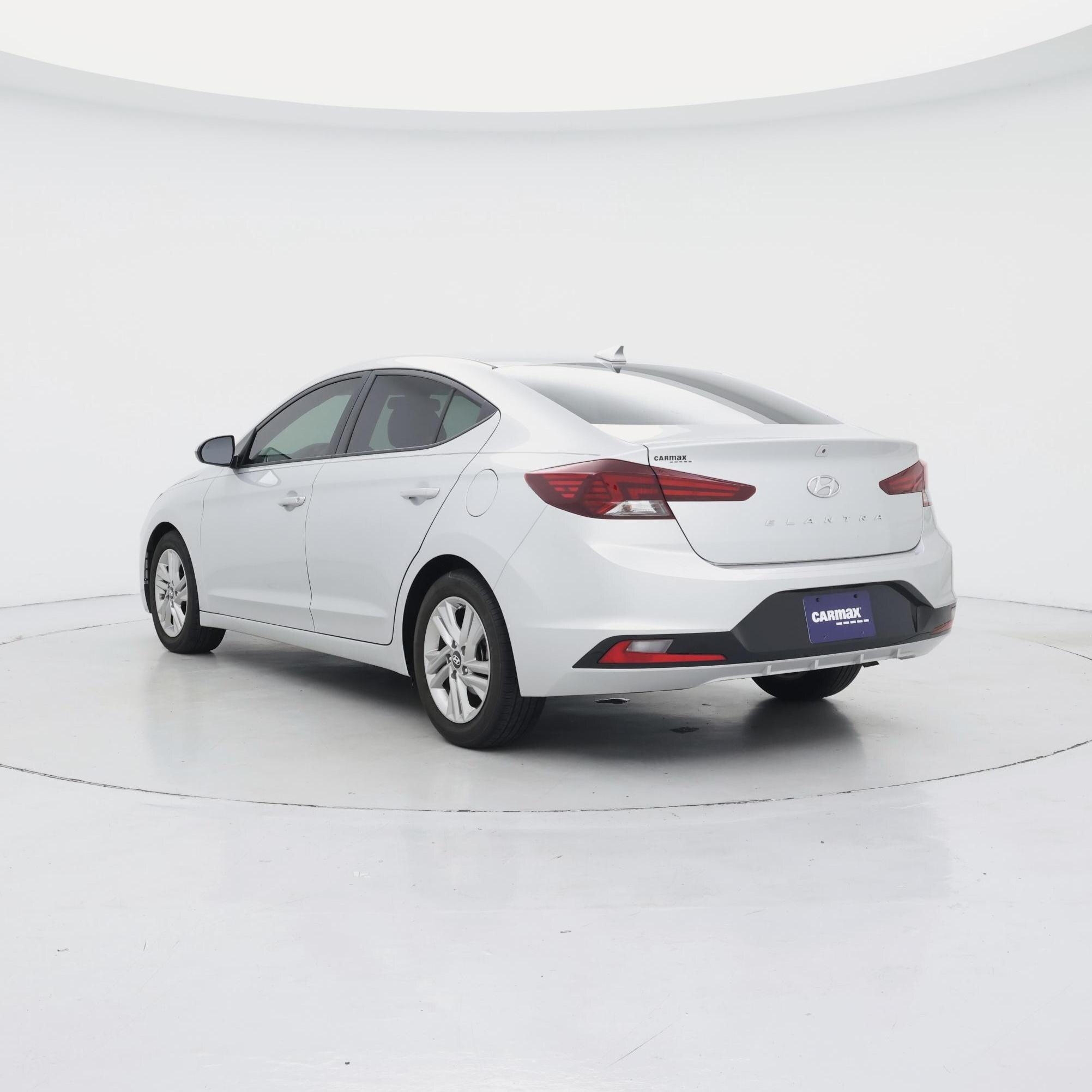 Thumbnail: 2019 Hyundai Elantra - 2