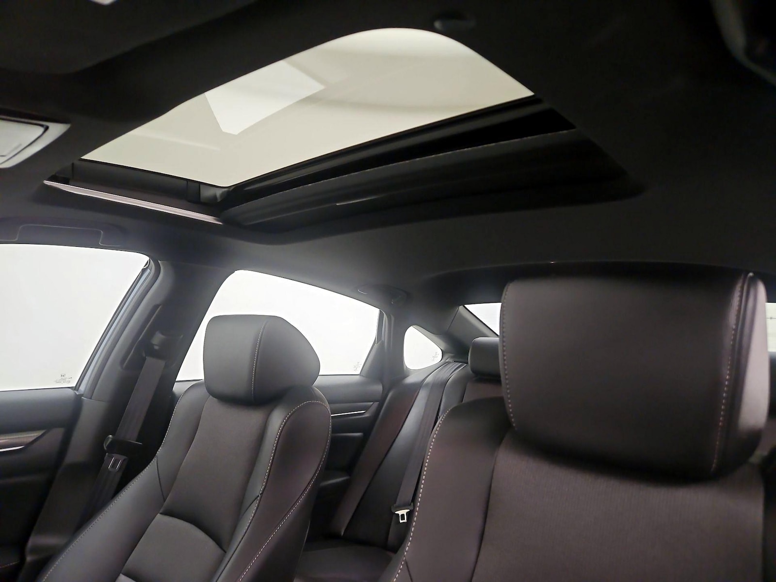 Sunroof(s) & Overhead Airbags
