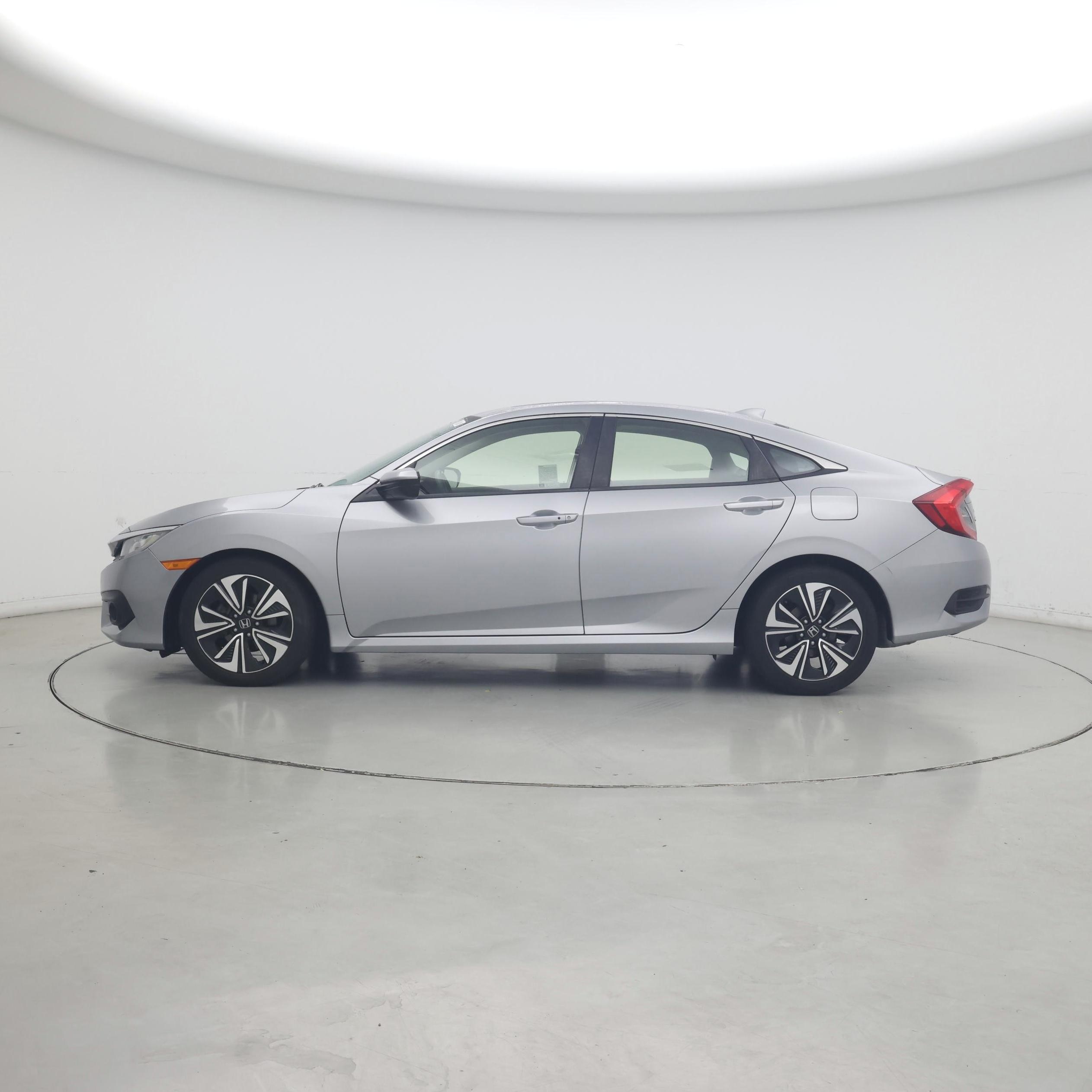 Thumbnail: 2018 Honda Civic - 3