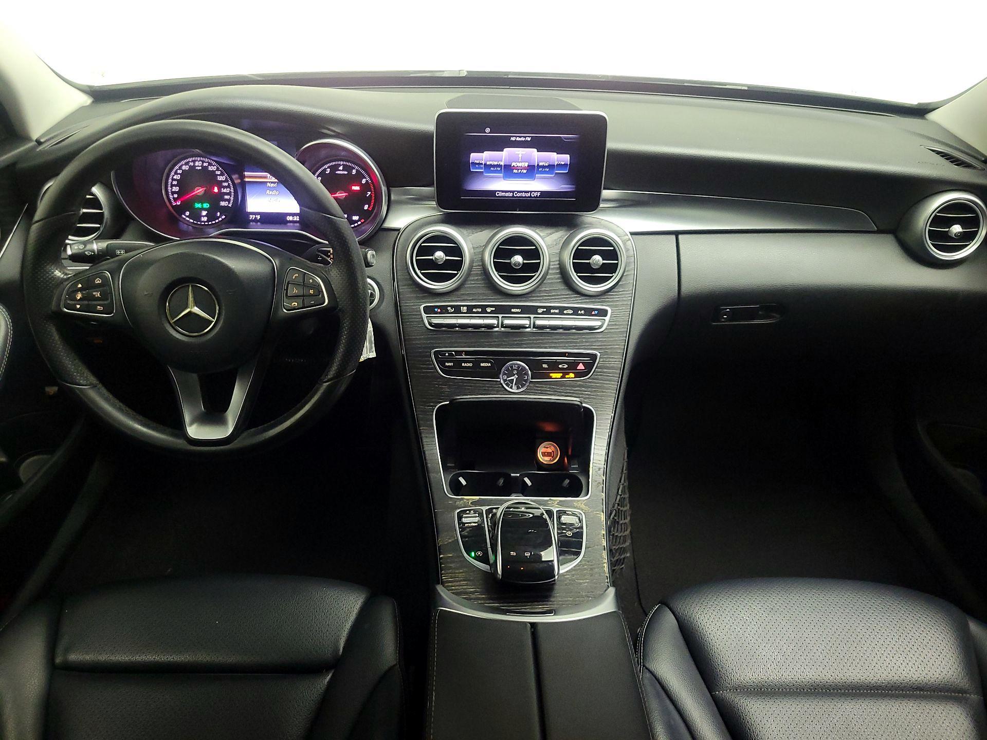 Thumbnail: 2016 Mercedes-Benz C-Class - 9
