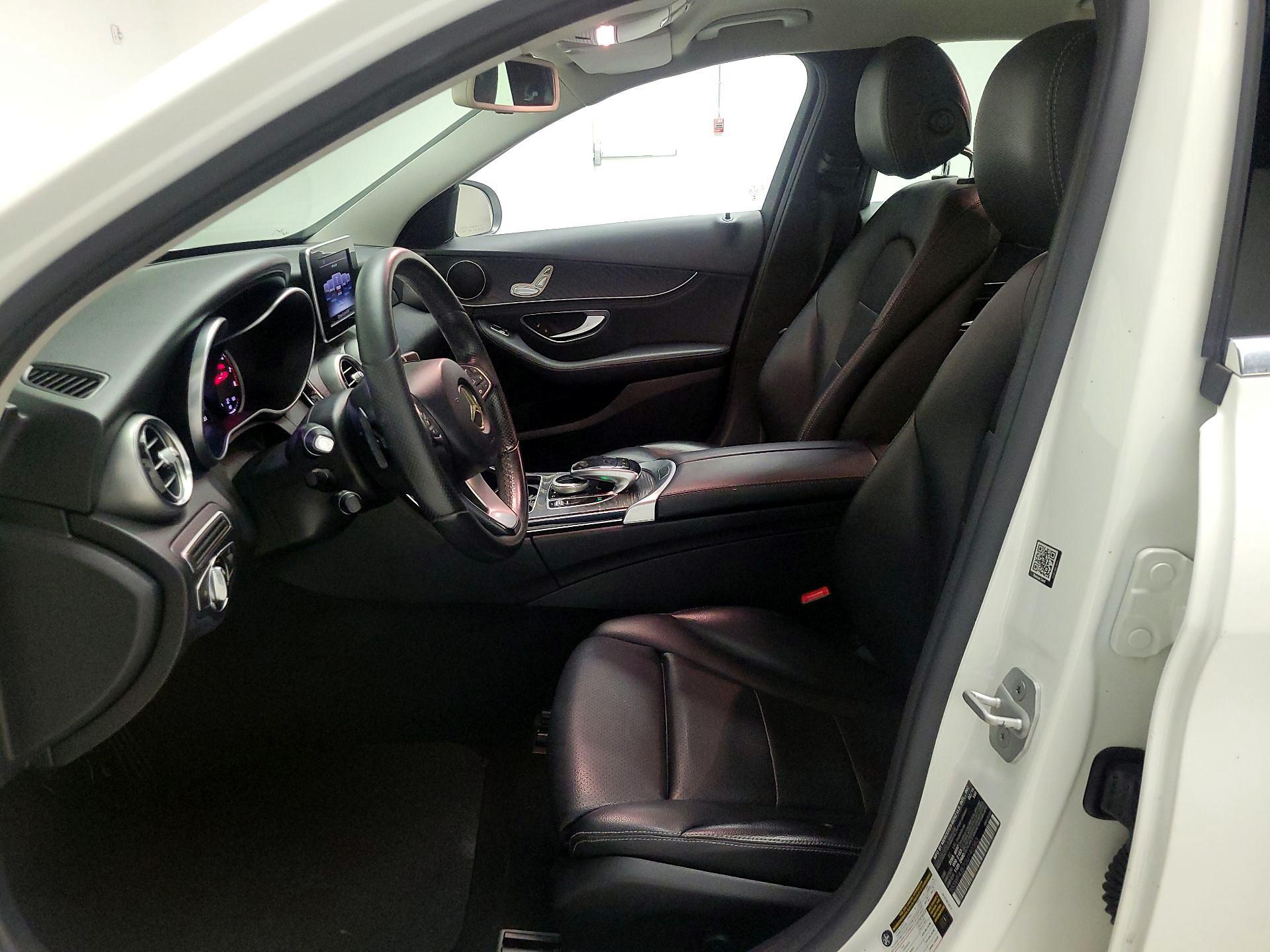 Thumbnail: 2016 Mercedes-Benz C-Class - 11