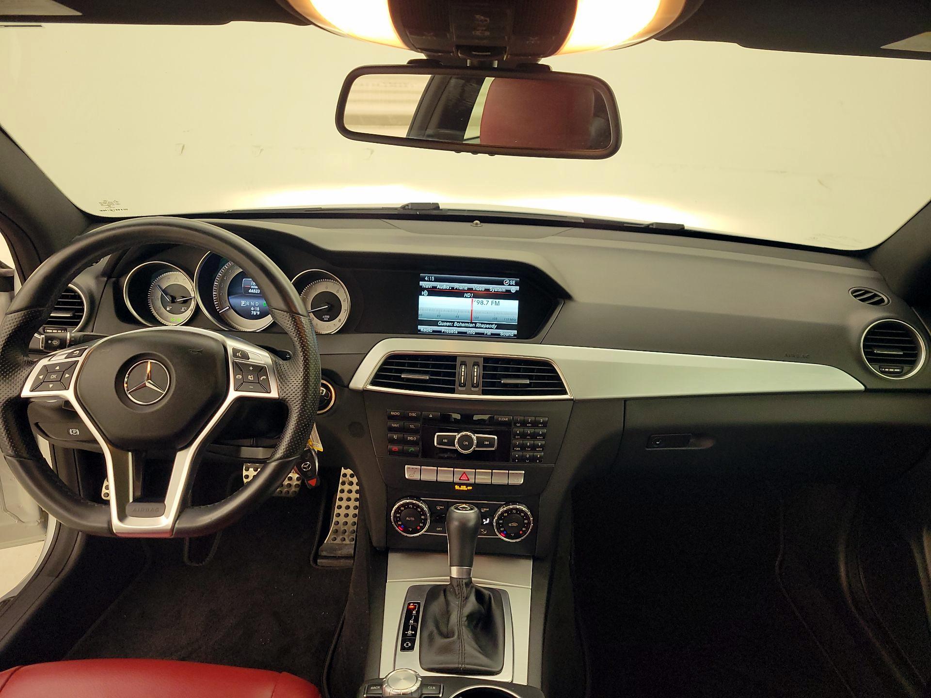 Thumbnail: 2015 Mercedes-Benz C-Class - 9