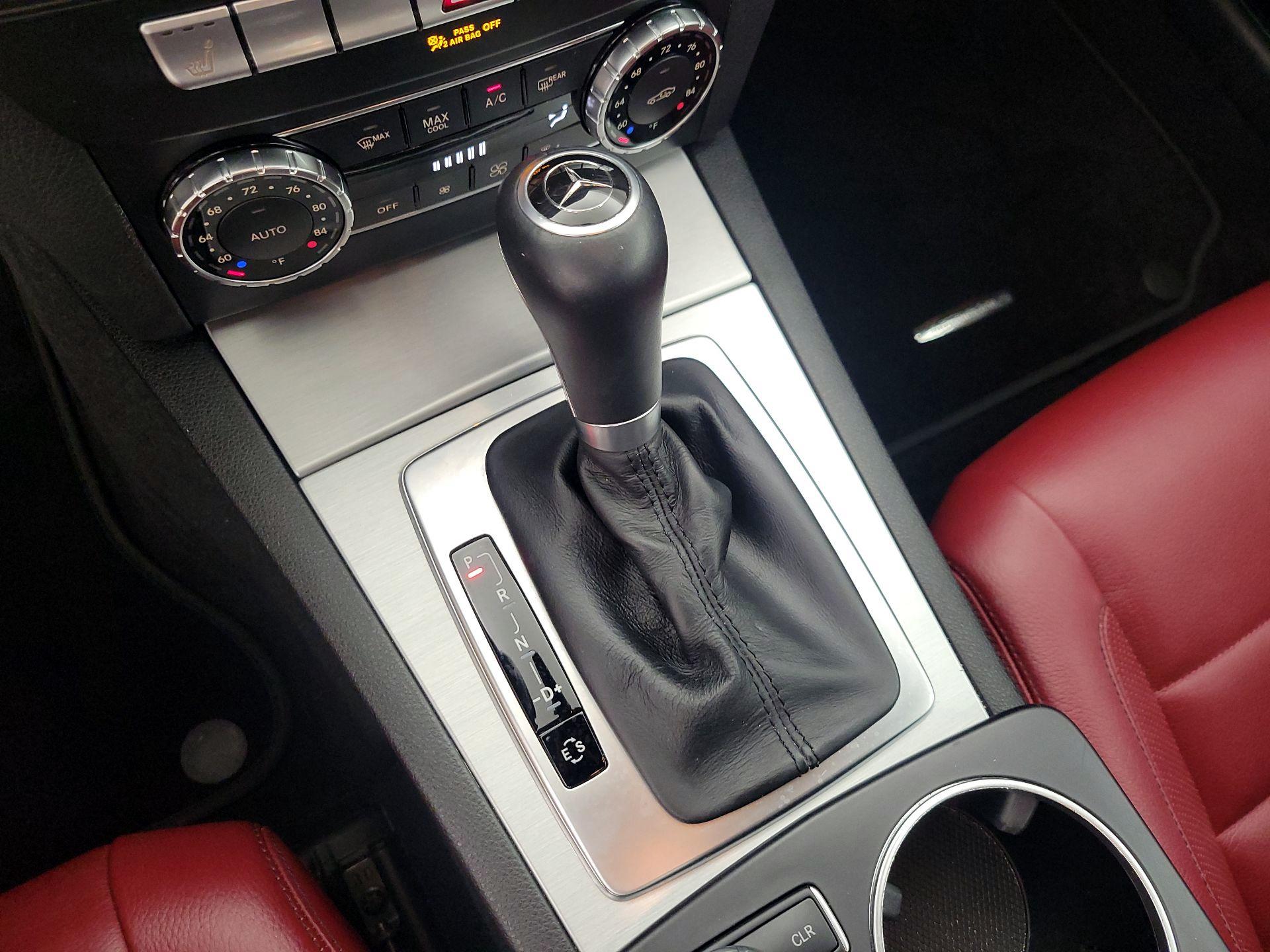Thumbnail: 2015 Mercedes-Benz C-Class - 17