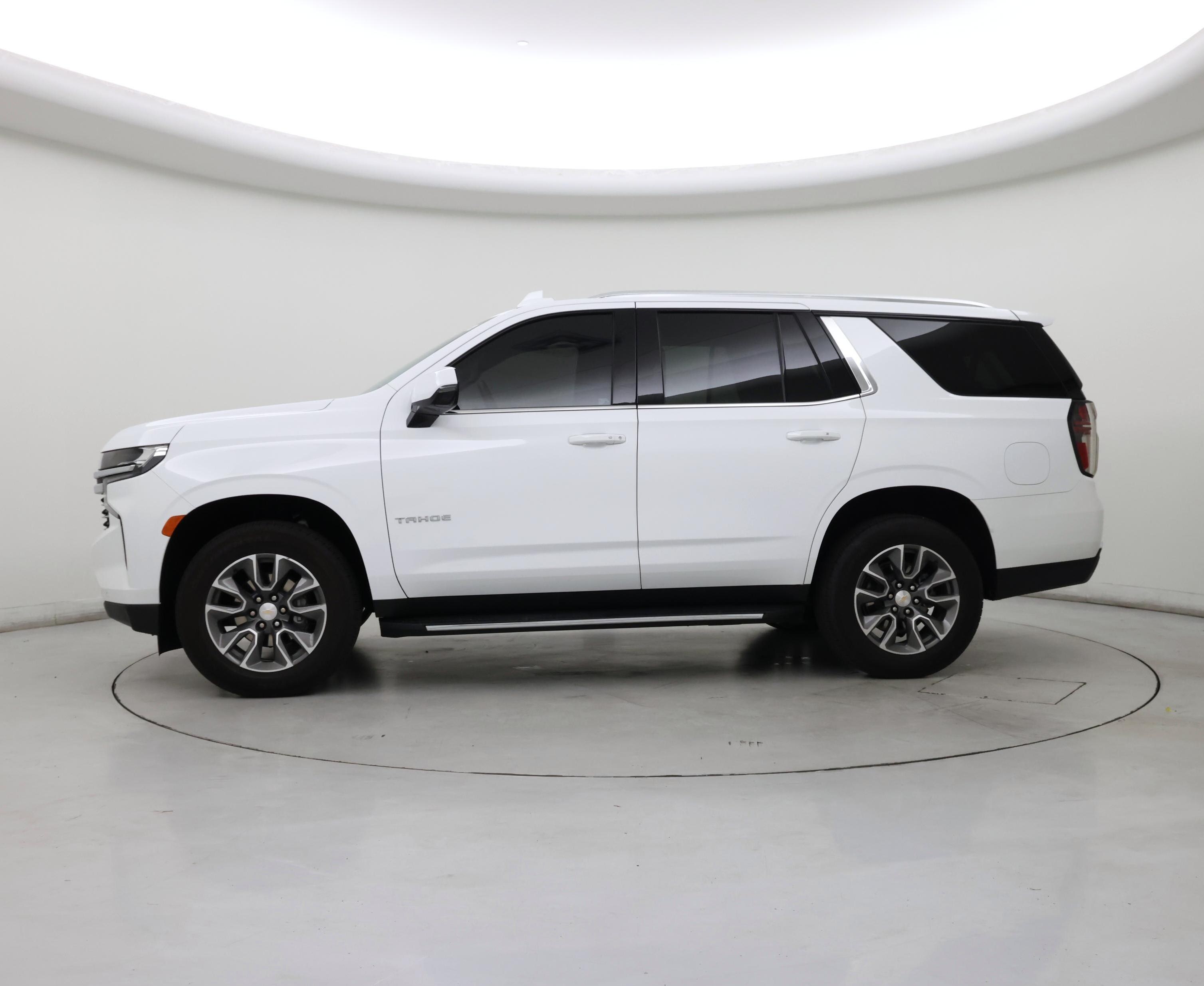 Thumbnail: 2024 Chevrolet Tahoe - 3