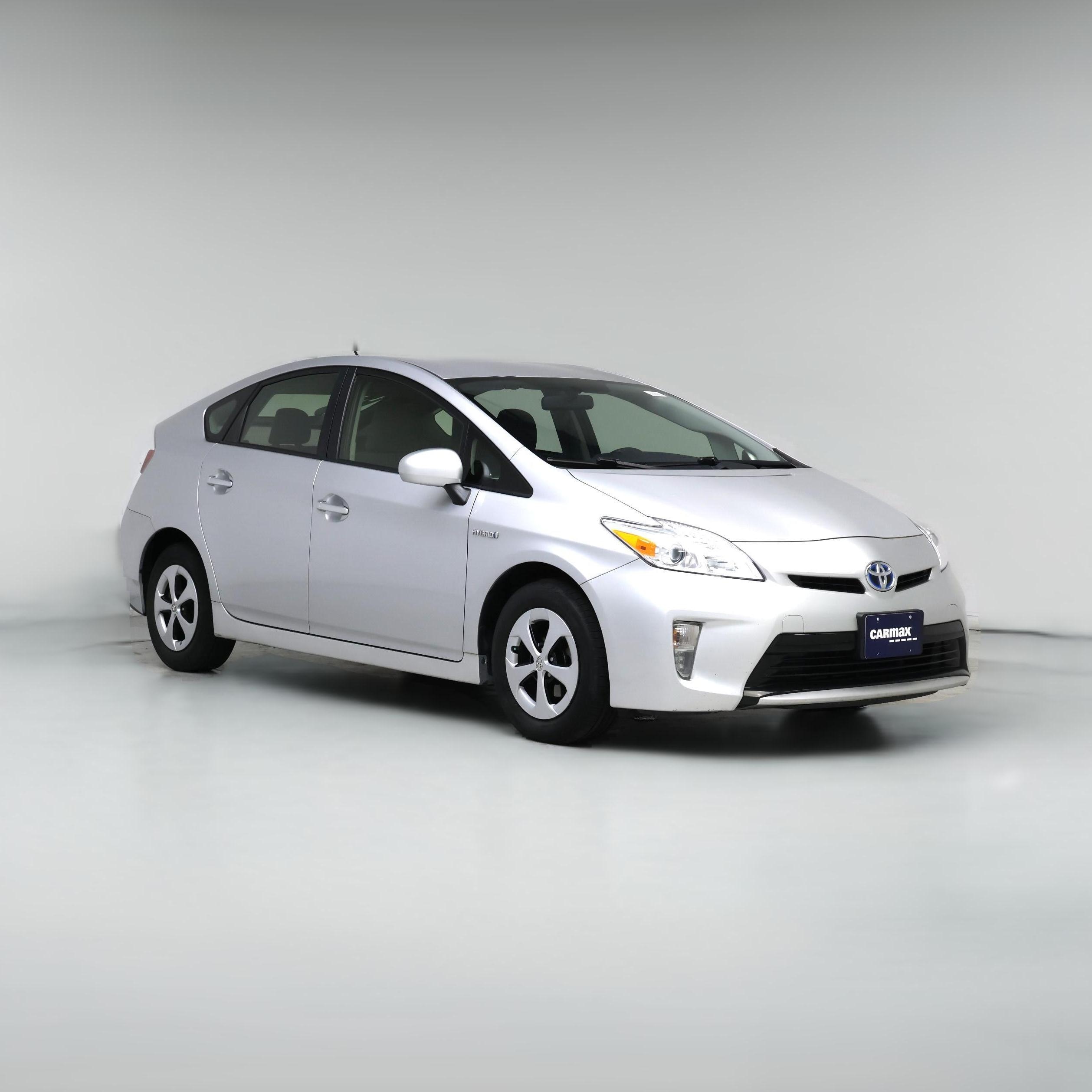 Thumbnail: 2015 Toyota Prius - 1