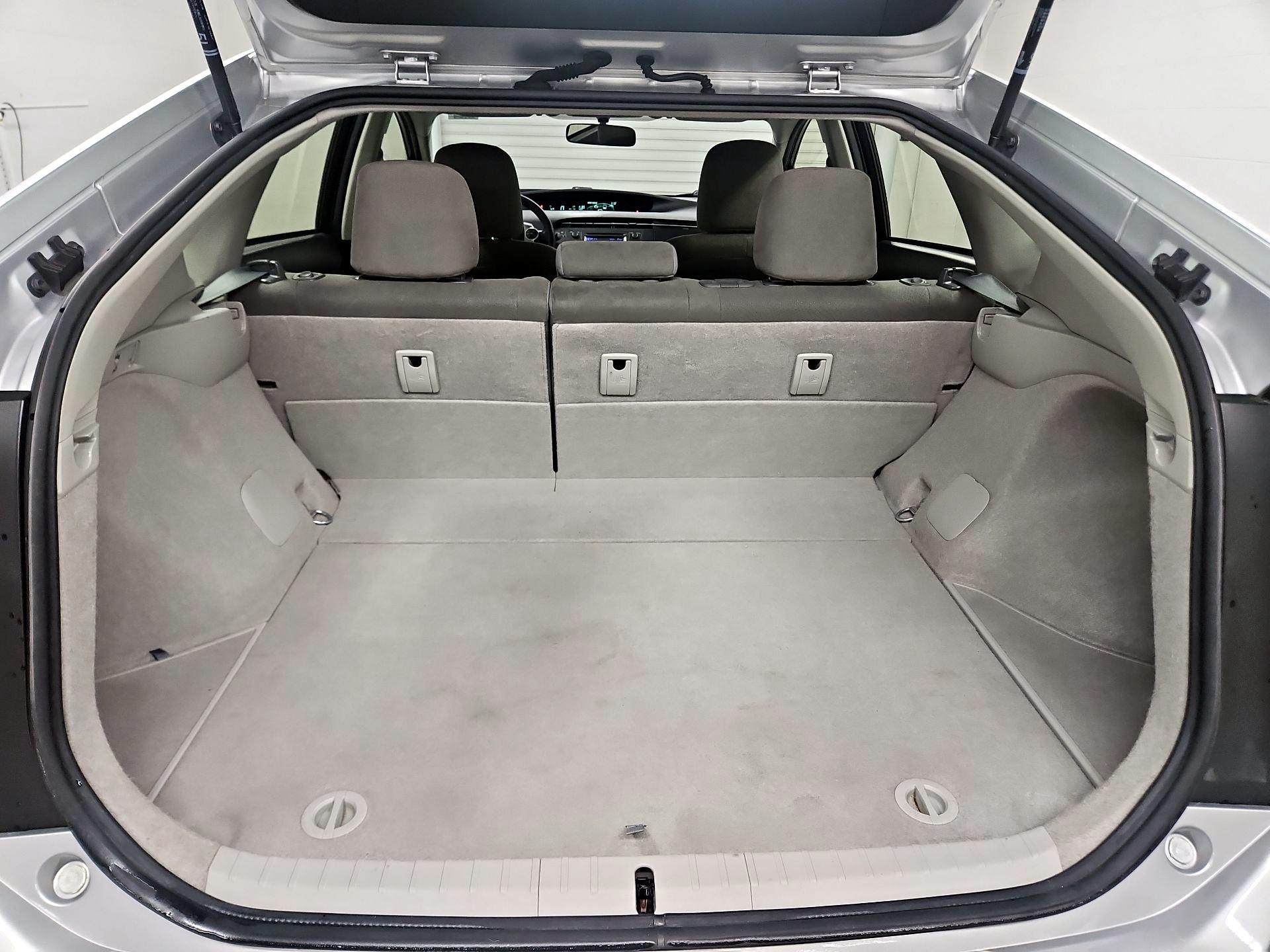 Thumbnail: 2015 Toyota Prius - 20