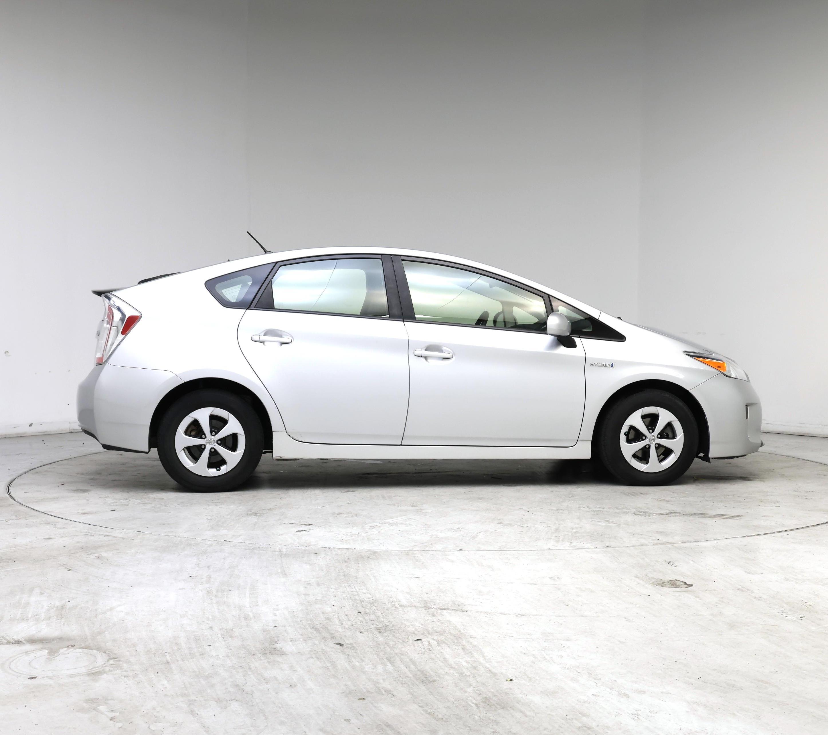Thumbnail: 2015 Toyota Prius - 7