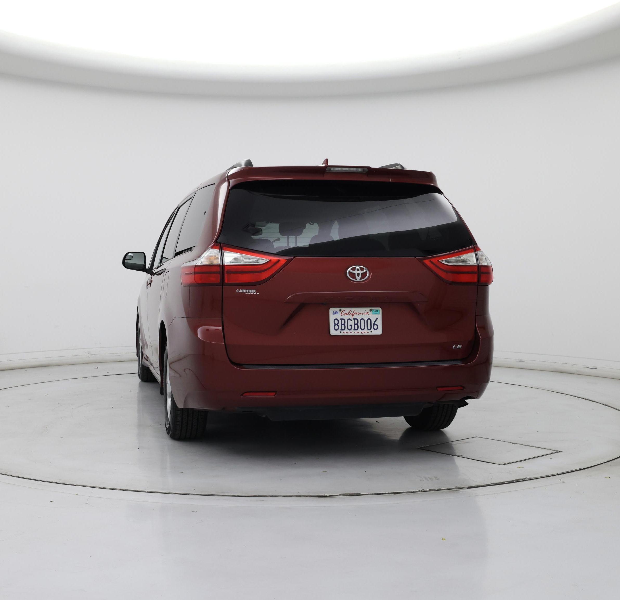 Thumbnail: 2018 Toyota Sienna - 6