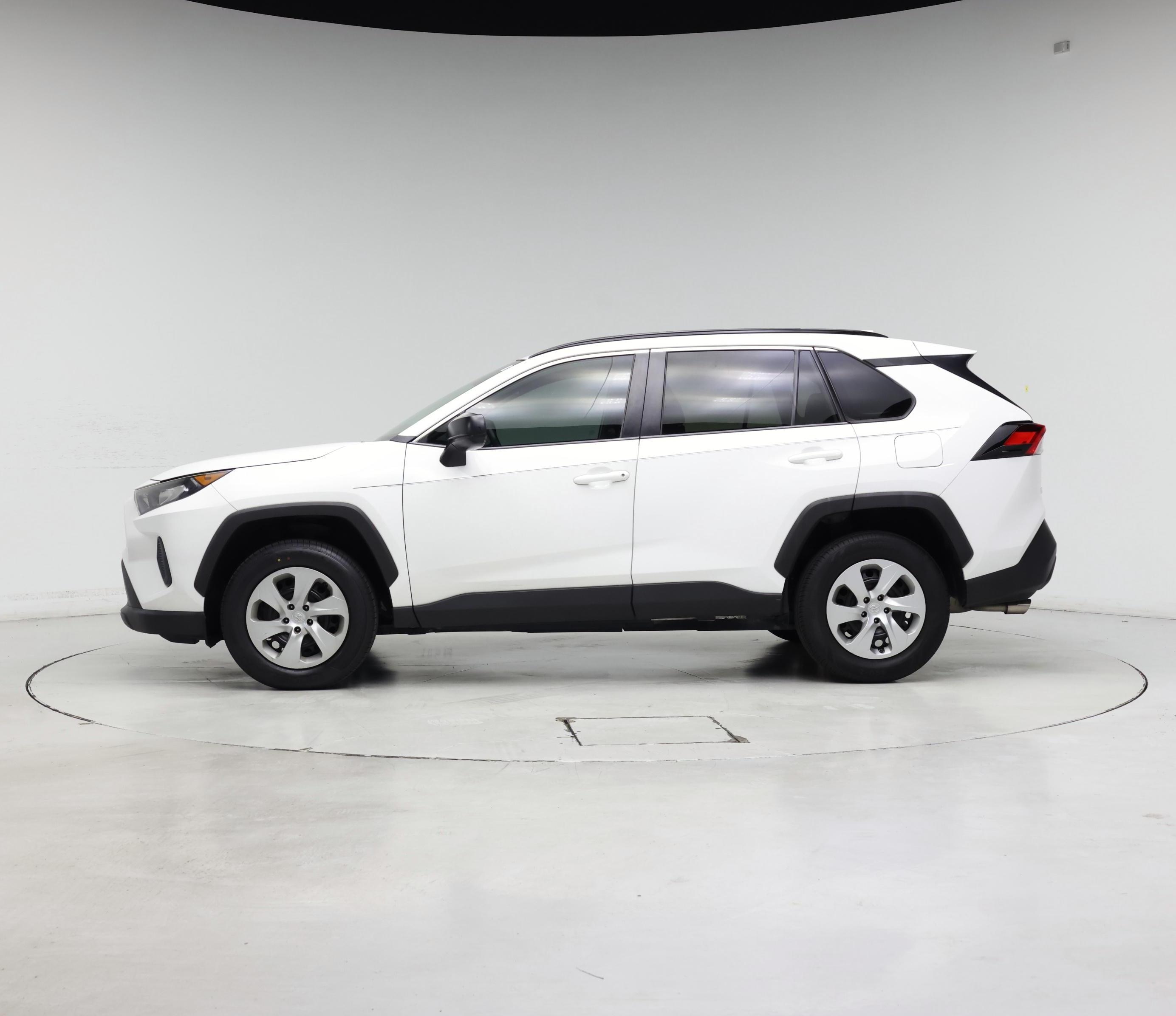 Thumbnail: 2020 Toyota RAV4 - 3