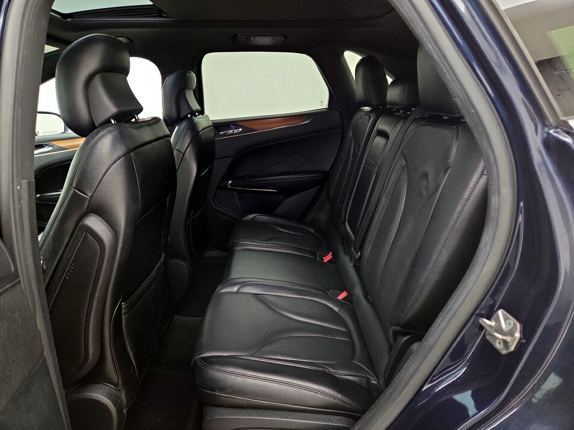 Thumbnail: 2015 Lincoln MKC - 20