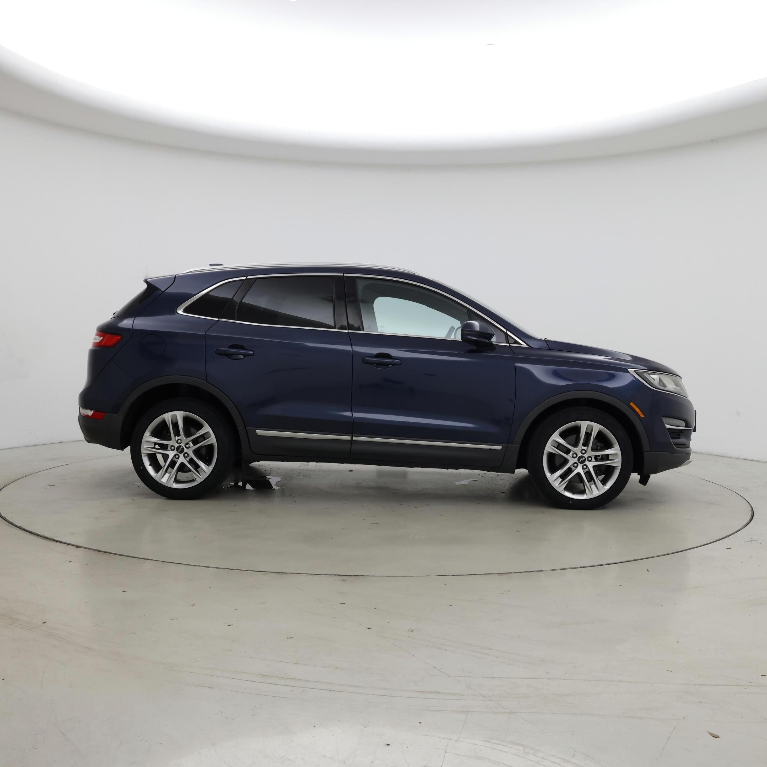 Thumbnail: 2015 Lincoln MKC - 7