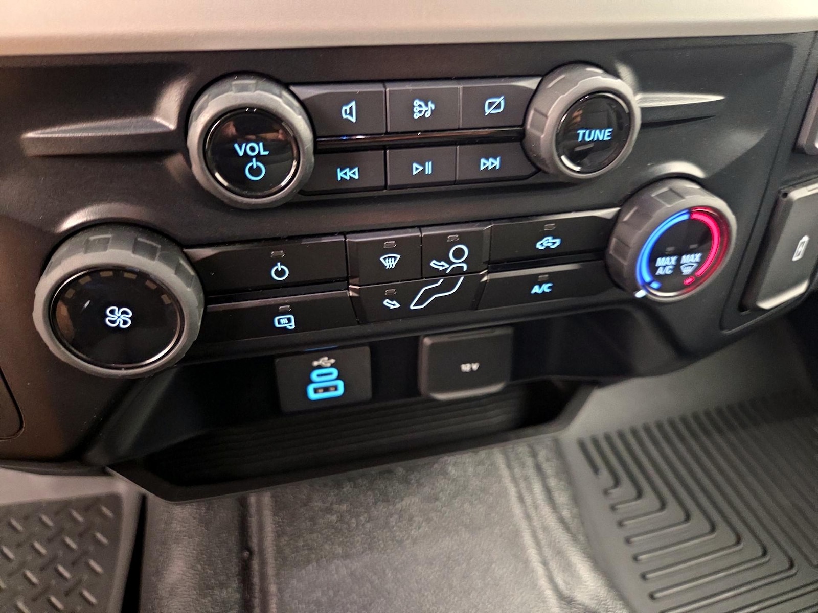 2024 Ford F-250 Super Duty XL - Photo 15