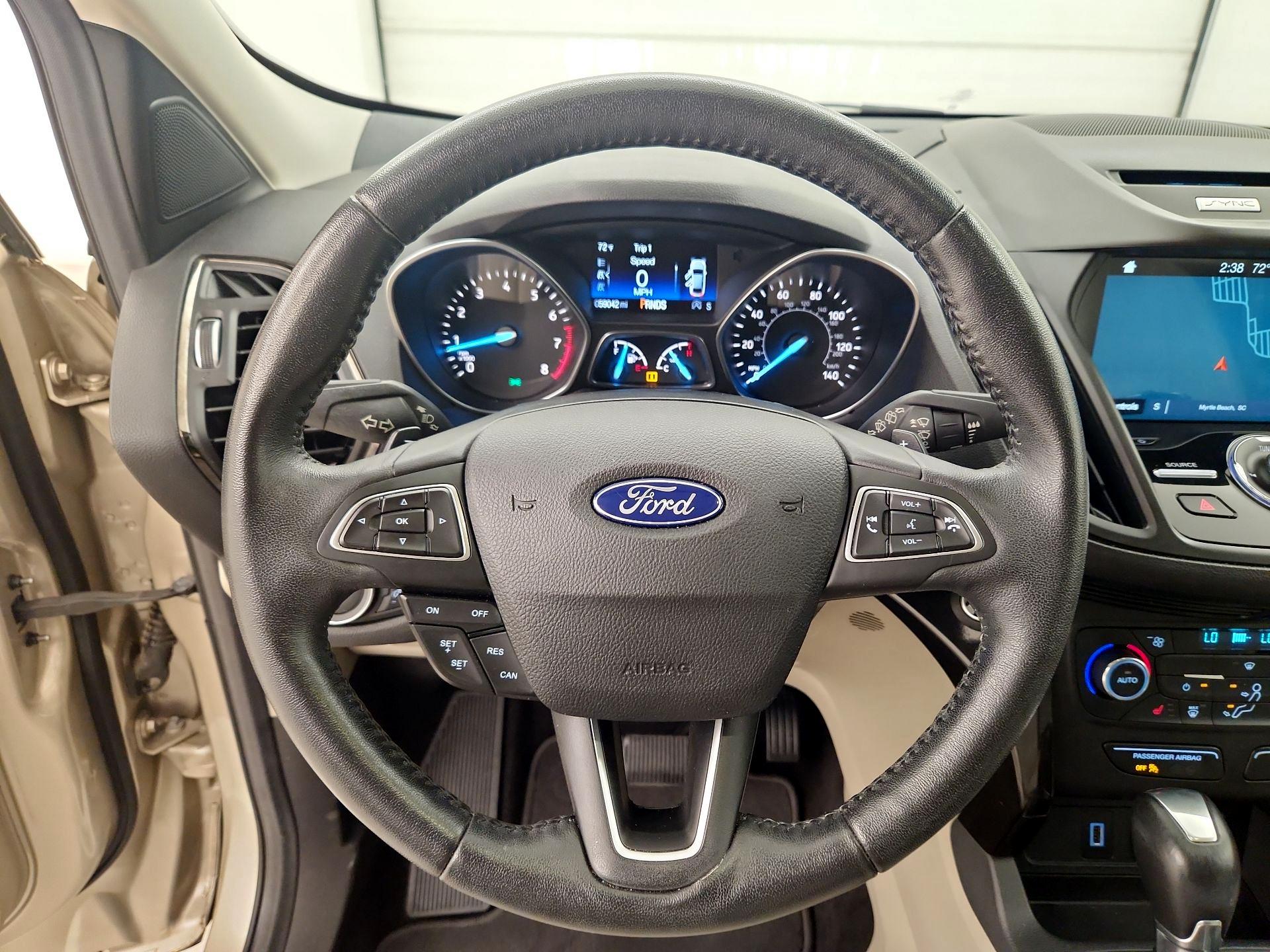 Thumbnail: 2017 Ford Escape - 10