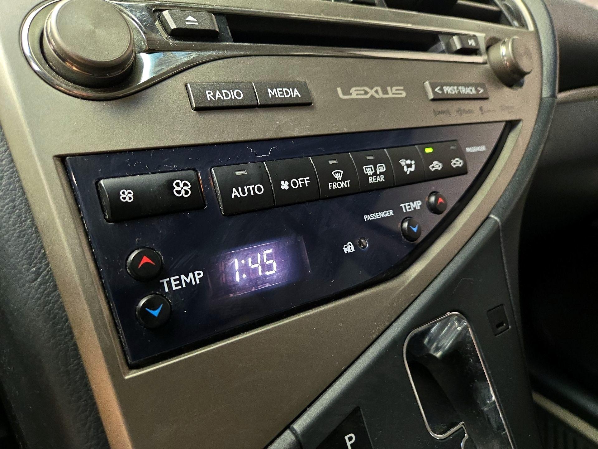 Thumbnail: 2015 Lexus RX - 17