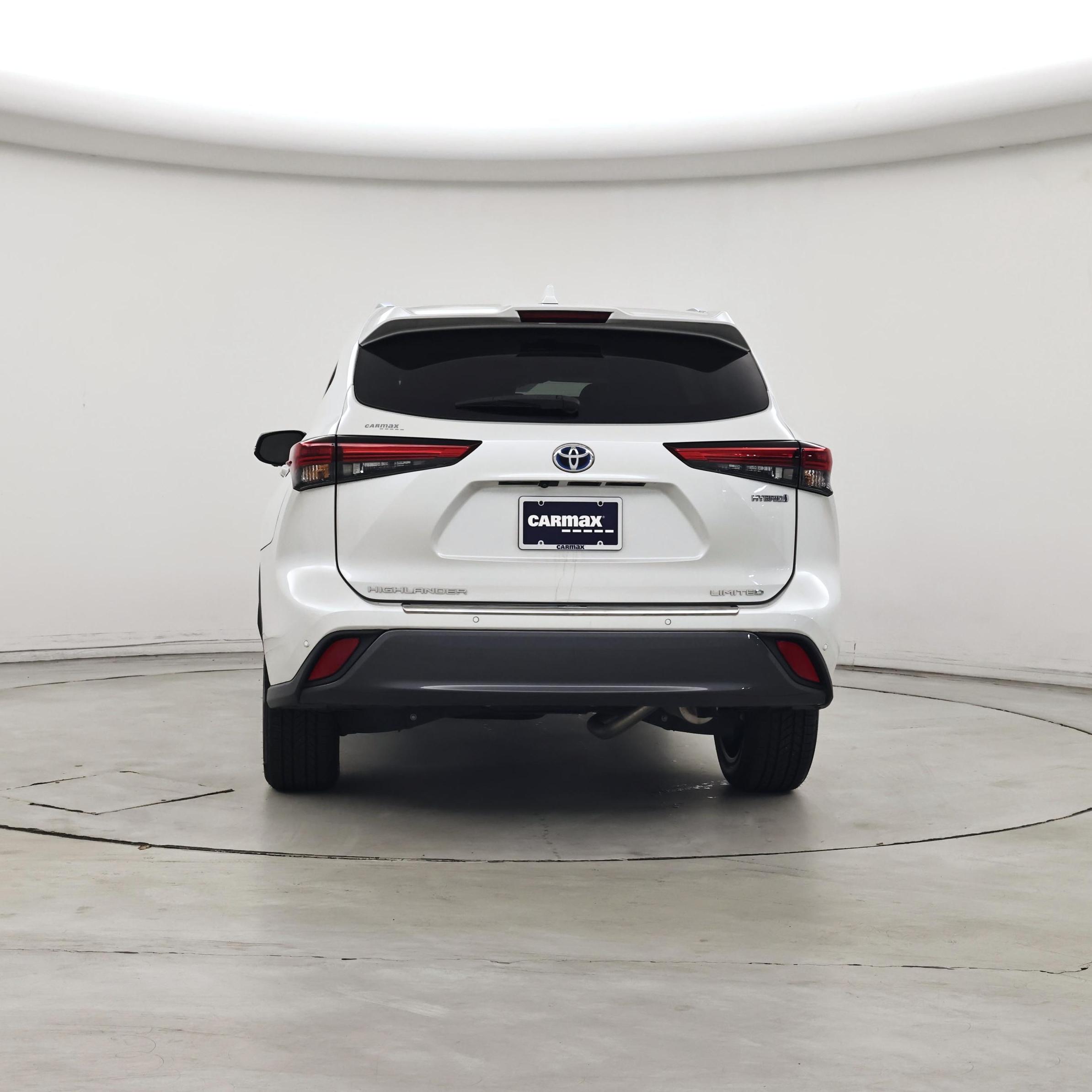 Thumbnail: 2023 Toyota Highlander - 6