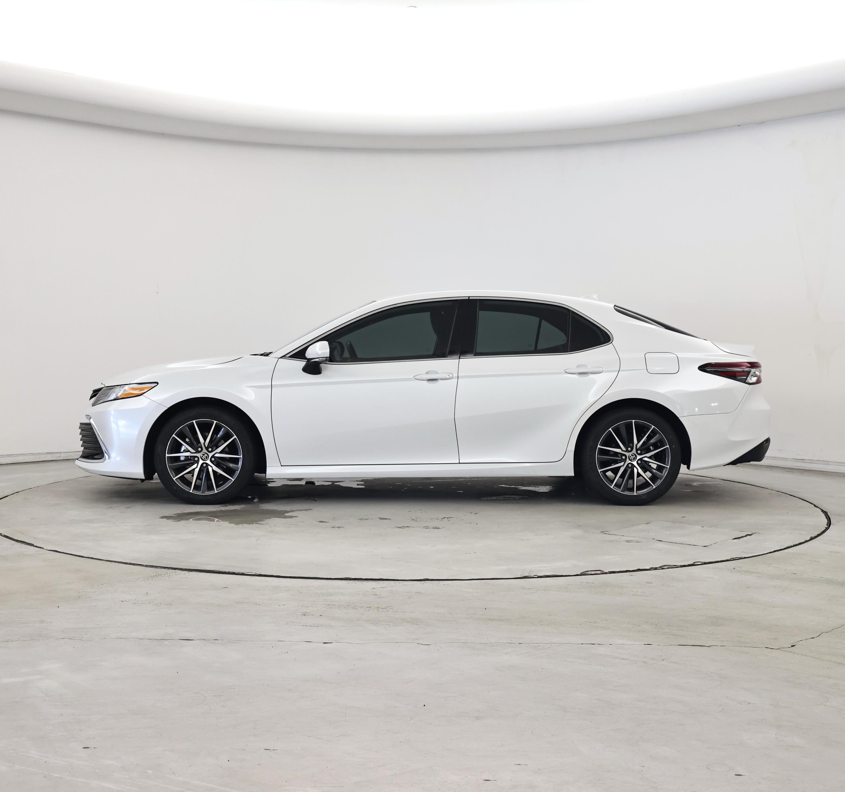 Thumbnail: 2023 Toyota Camry - 3