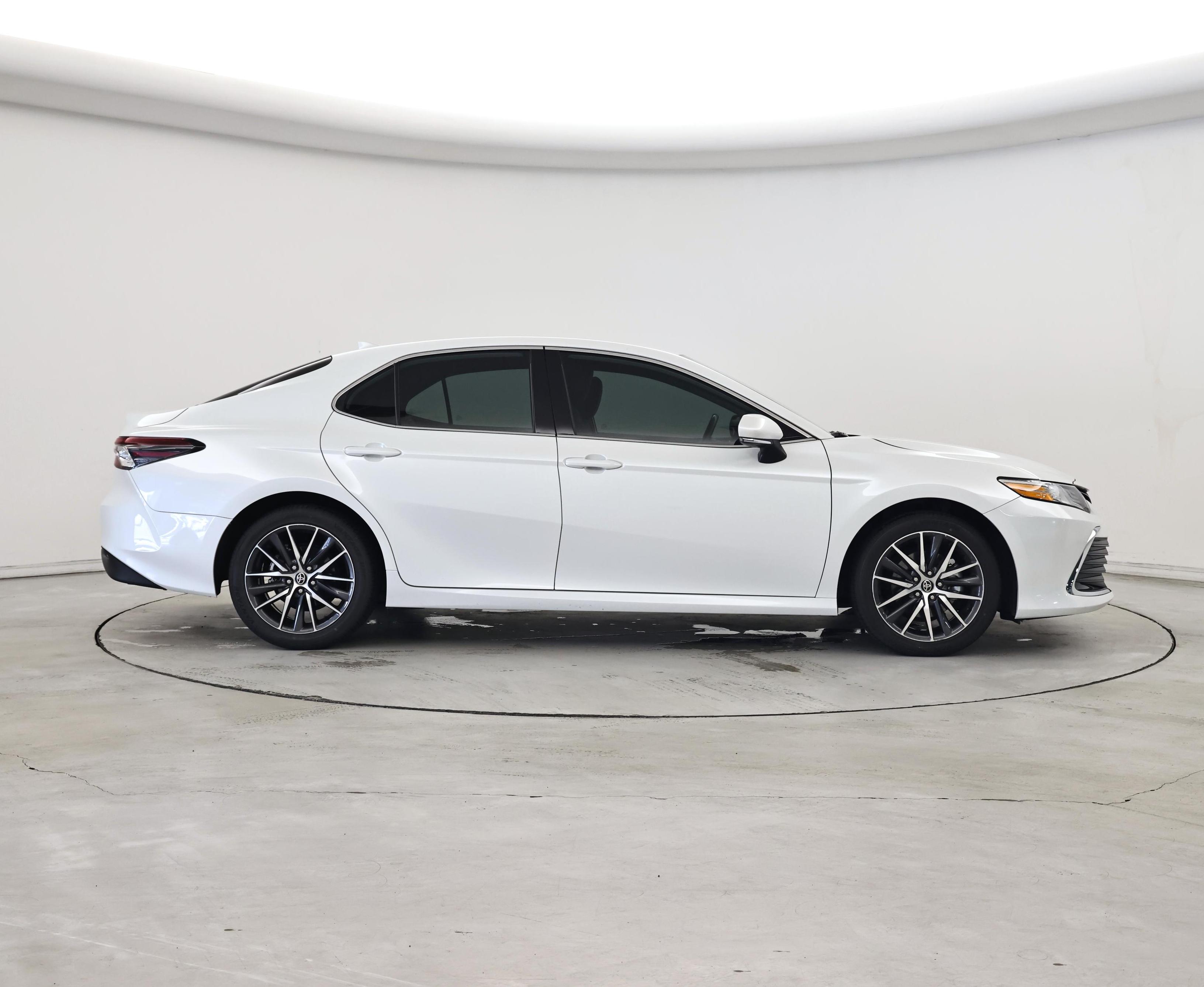 Thumbnail: 2023 Toyota Camry - 7