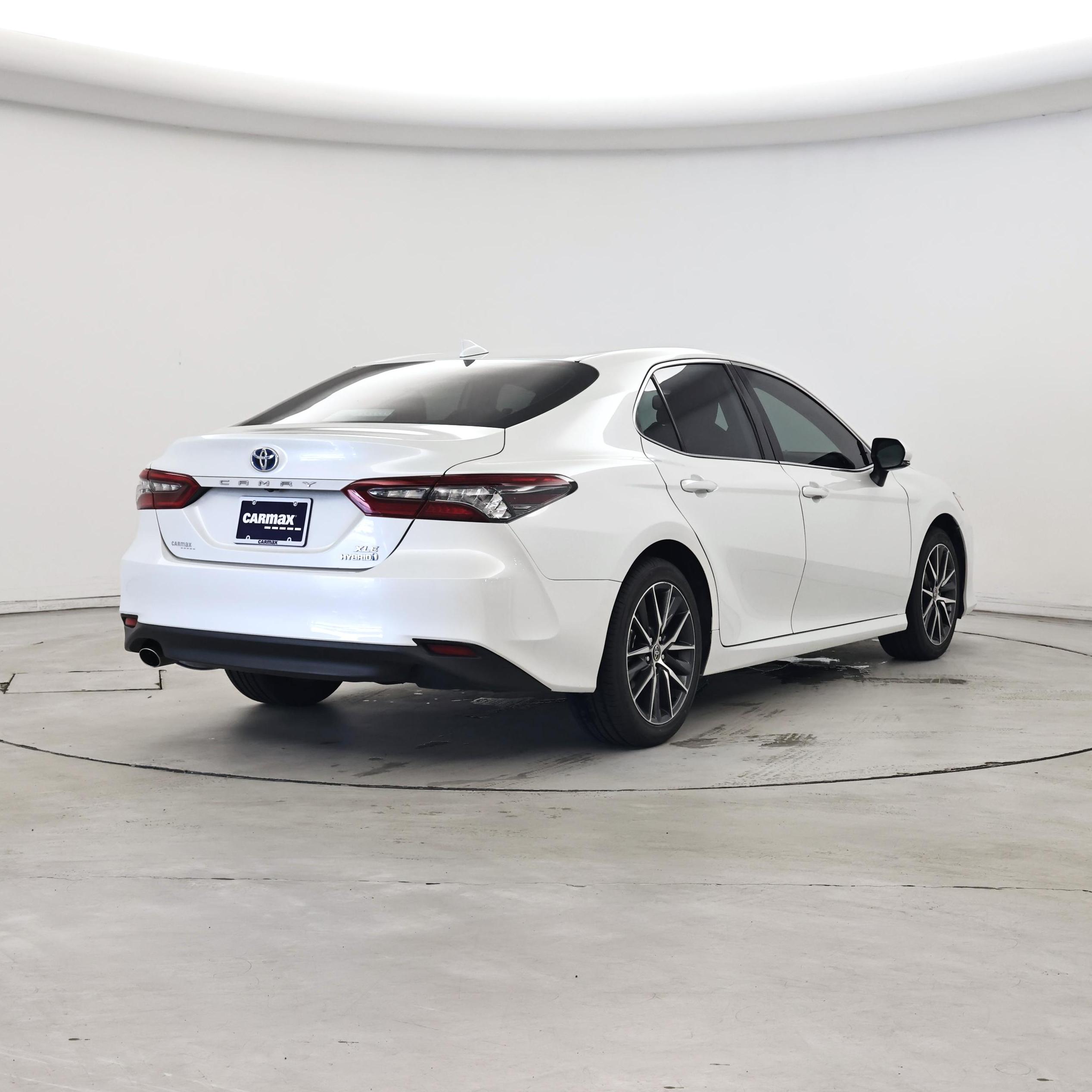 Thumbnail: 2023 Toyota Camry - 8