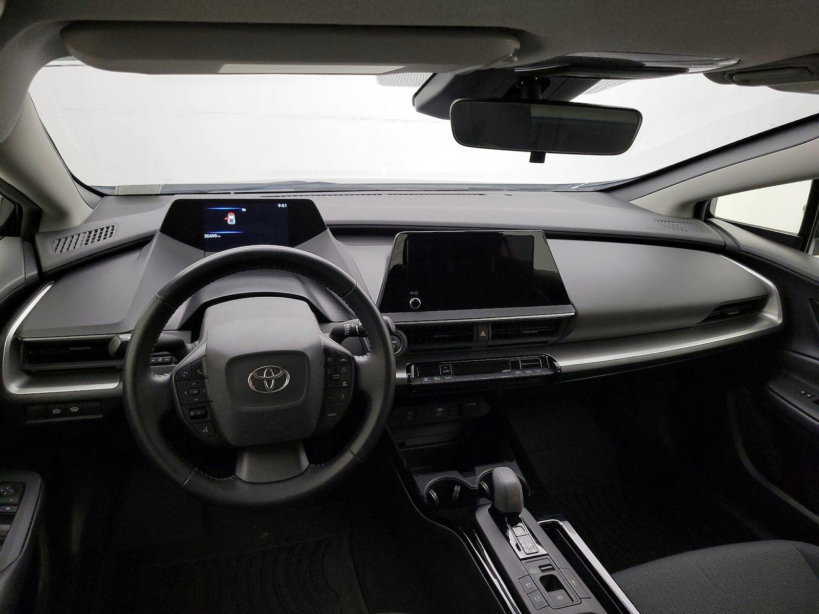 2023 Toyota Prius LE - Photo 10