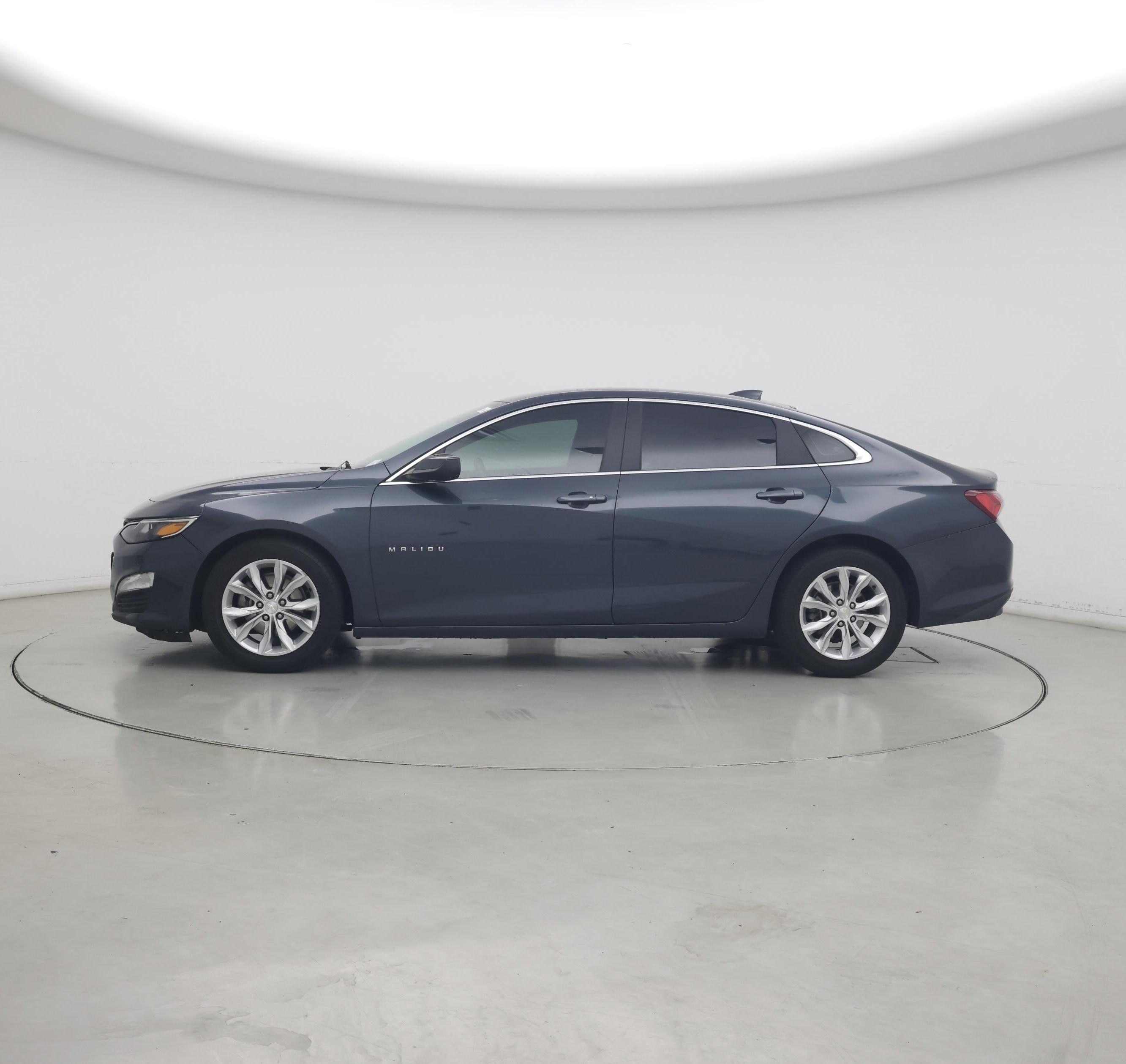 Thumbnail: 2019 Chevrolet Malibu - 3