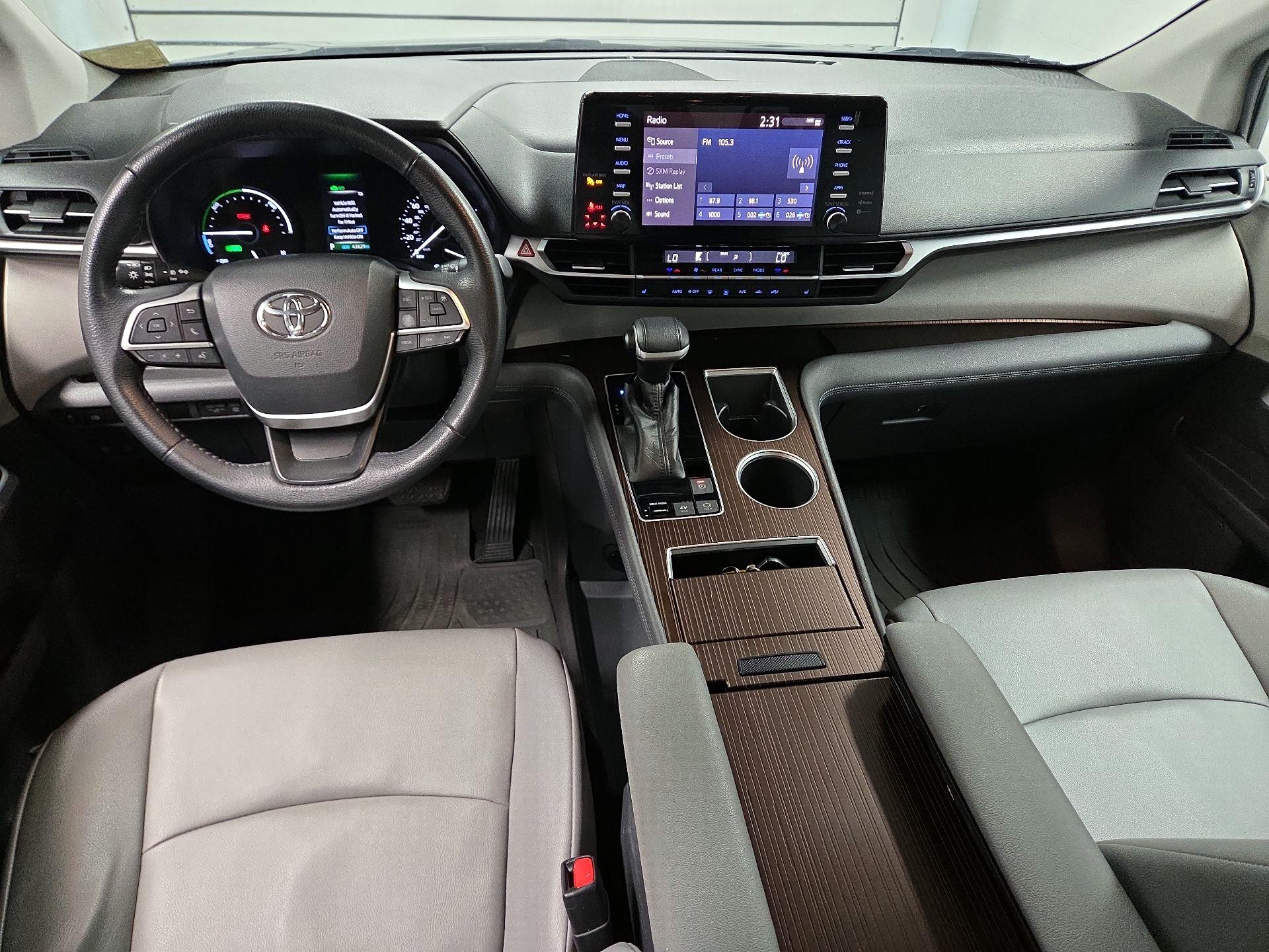 Thumbnail: 2021 Toyota Sienna - 9