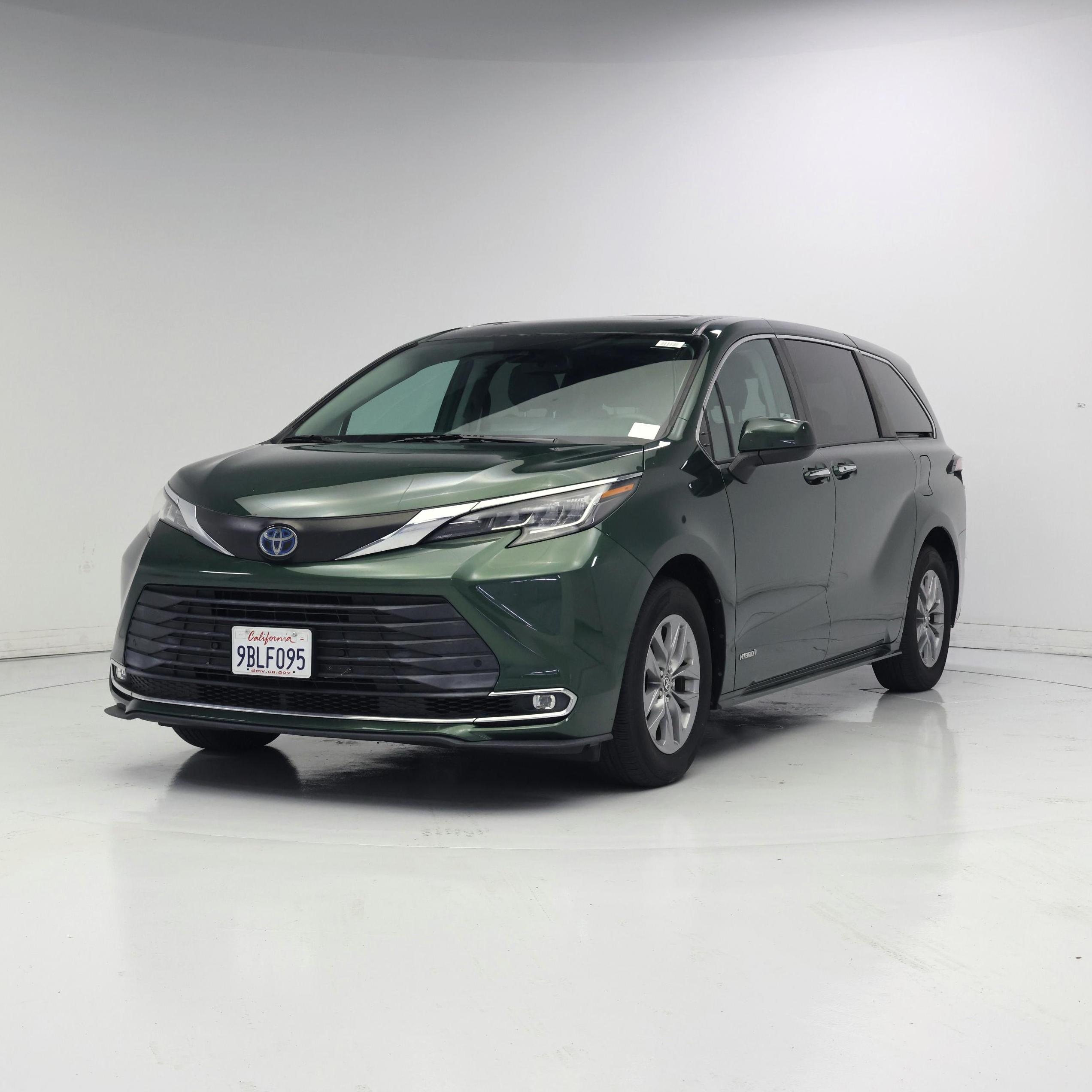 Thumbnail: 2021 Toyota Sienna - 4
