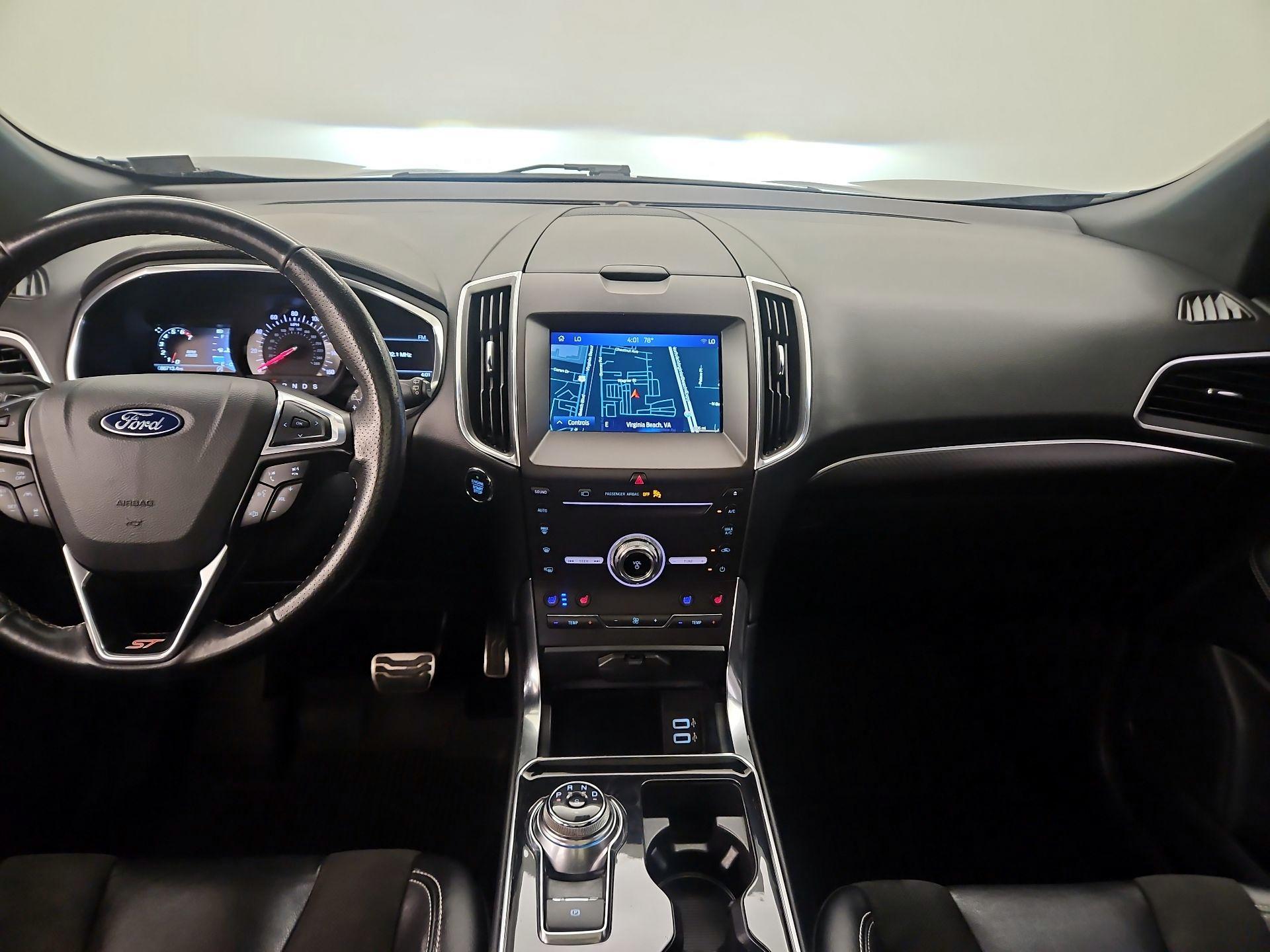 Thumbnail: 2019 Ford Edge - 9