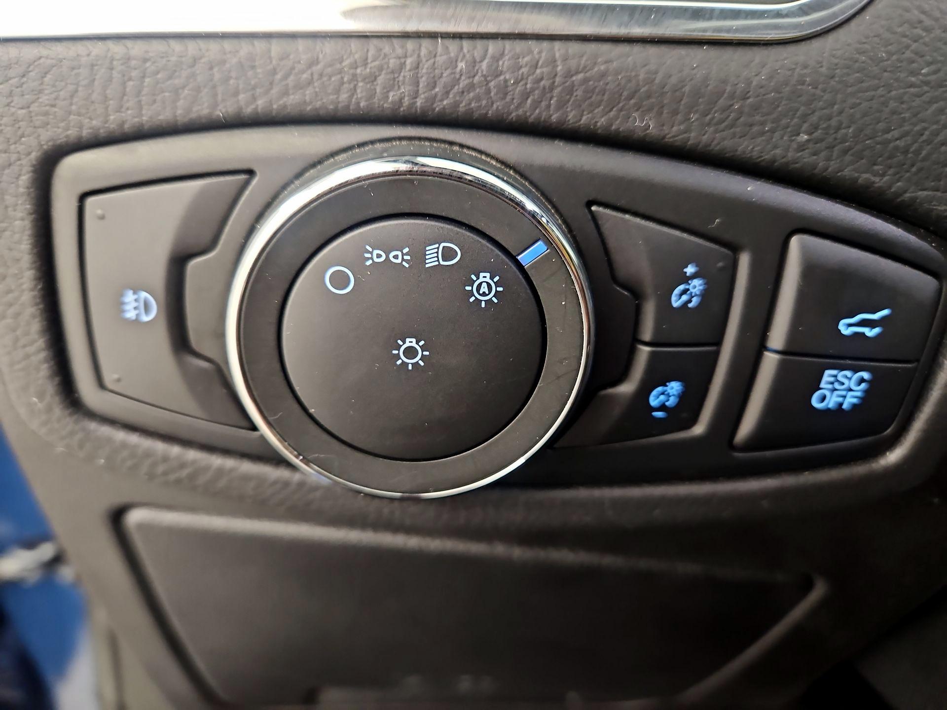 Thumbnail: 2019 Ford Edge - 13