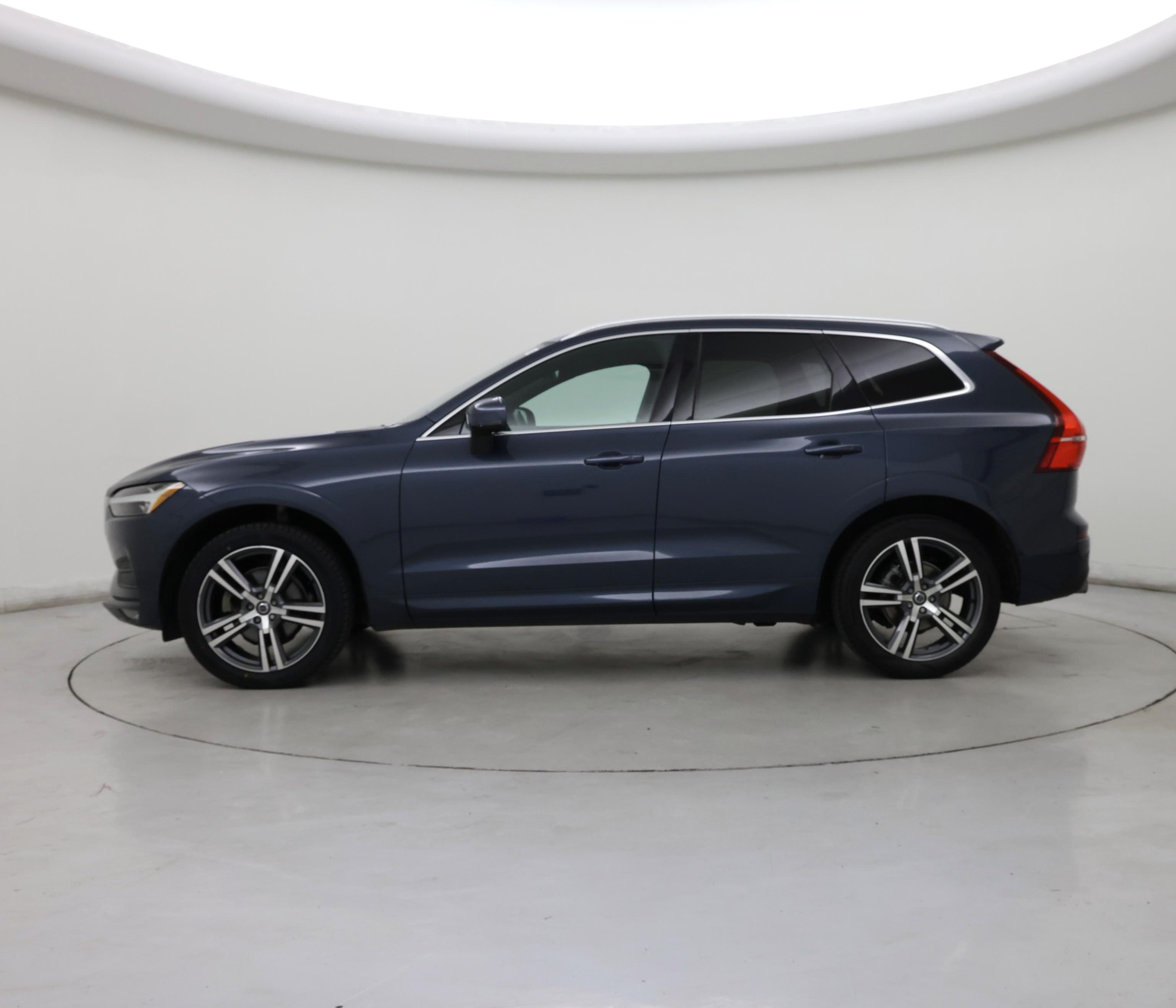Thumbnail: 2021 Volvo XC60 - 3