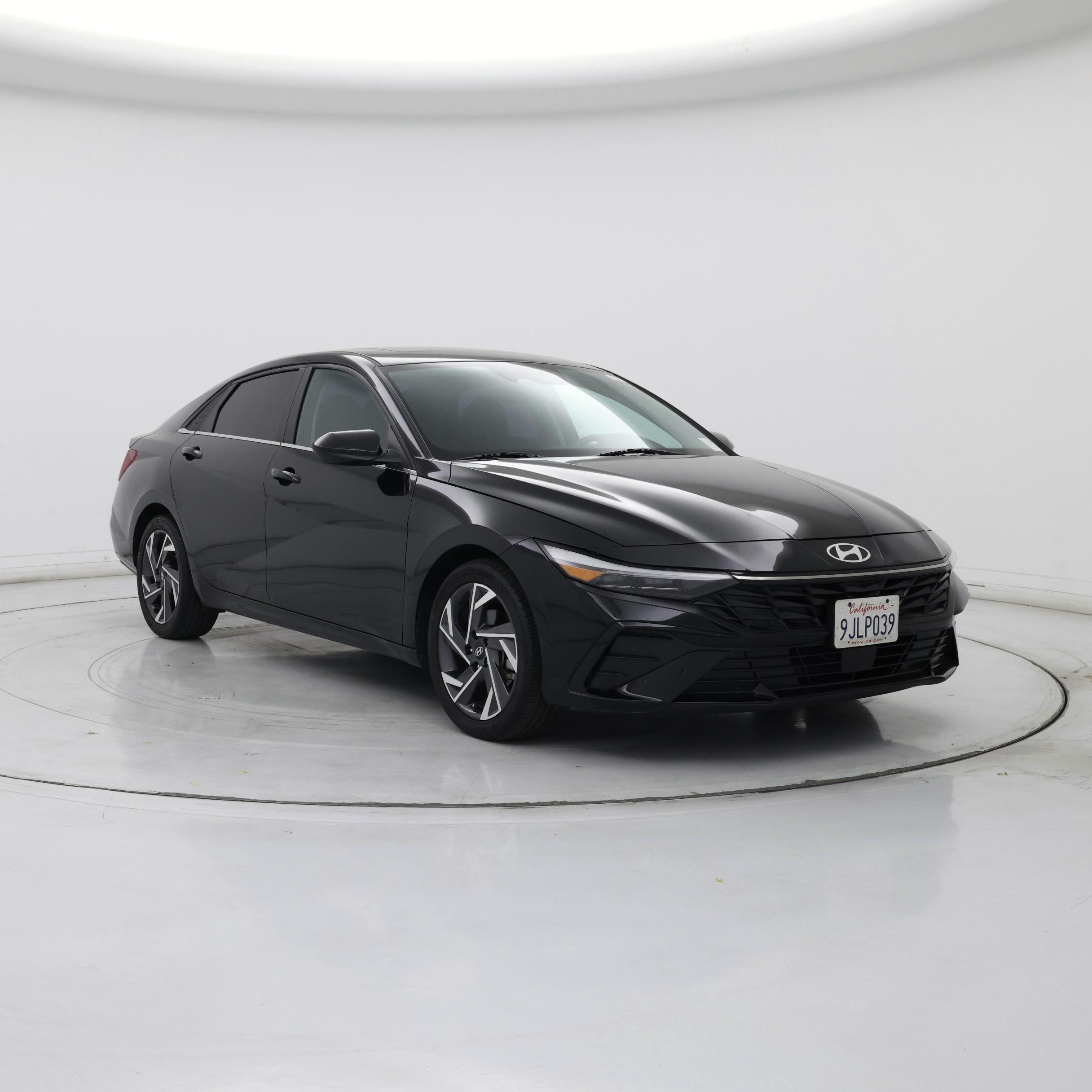 Black 2024 Hyundai Elantra Sedan Front-Wheel Drive Automatic