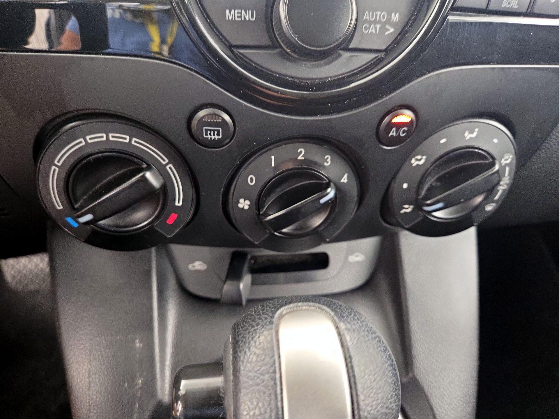 Thumbnail: 2014 Mazda Mazda2 - 15