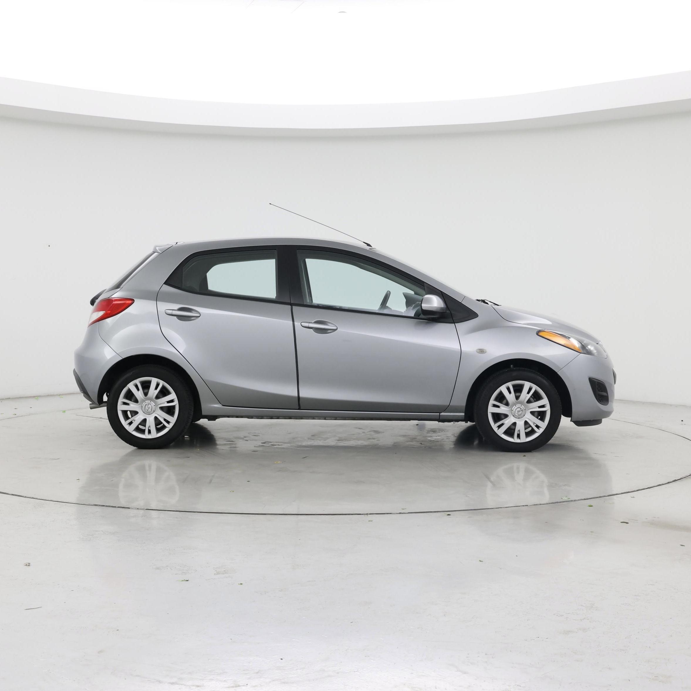 Thumbnail: 2014 Mazda Mazda2 - 7