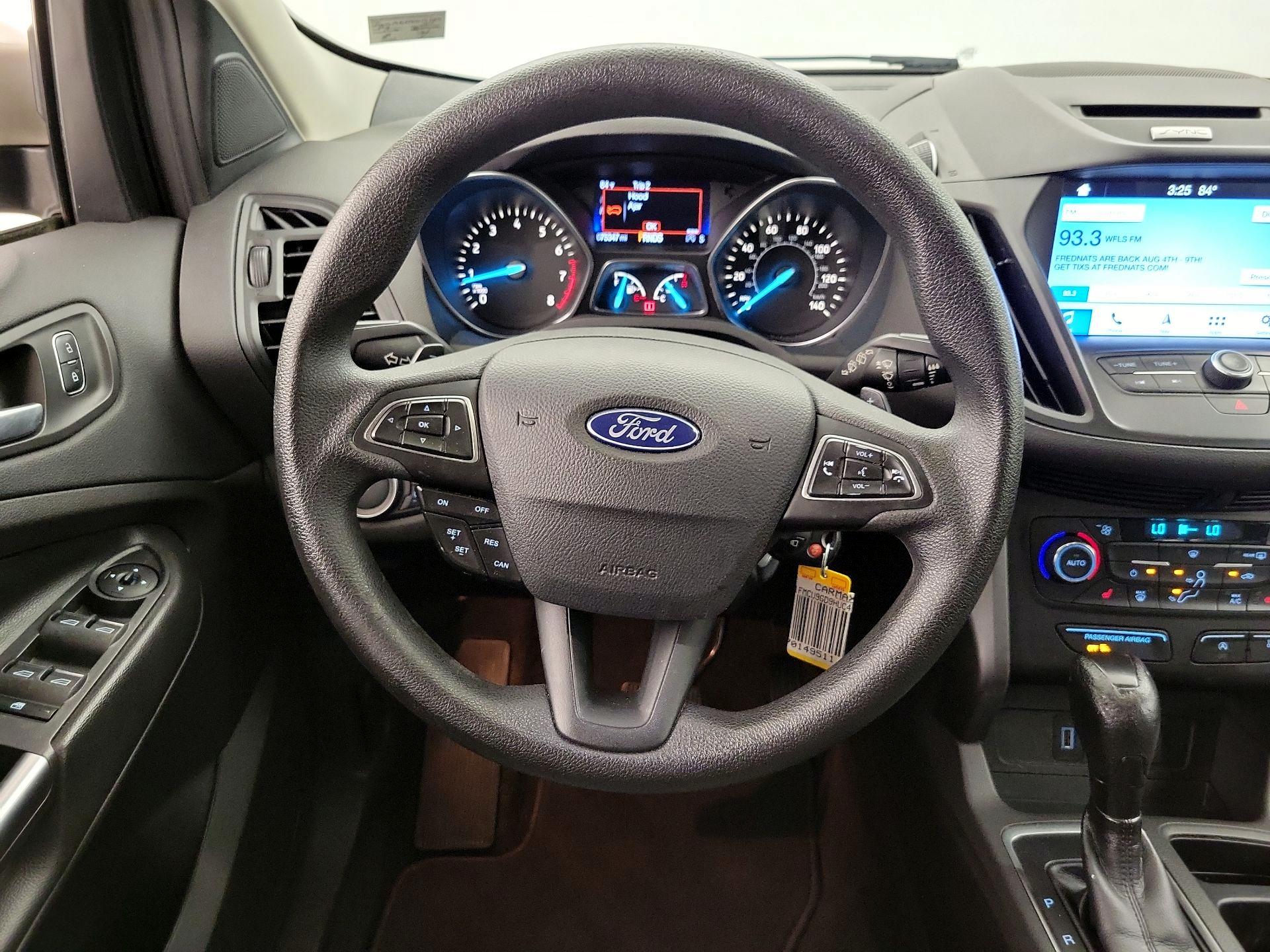 Thumbnail: 2017 Ford Escape - 10