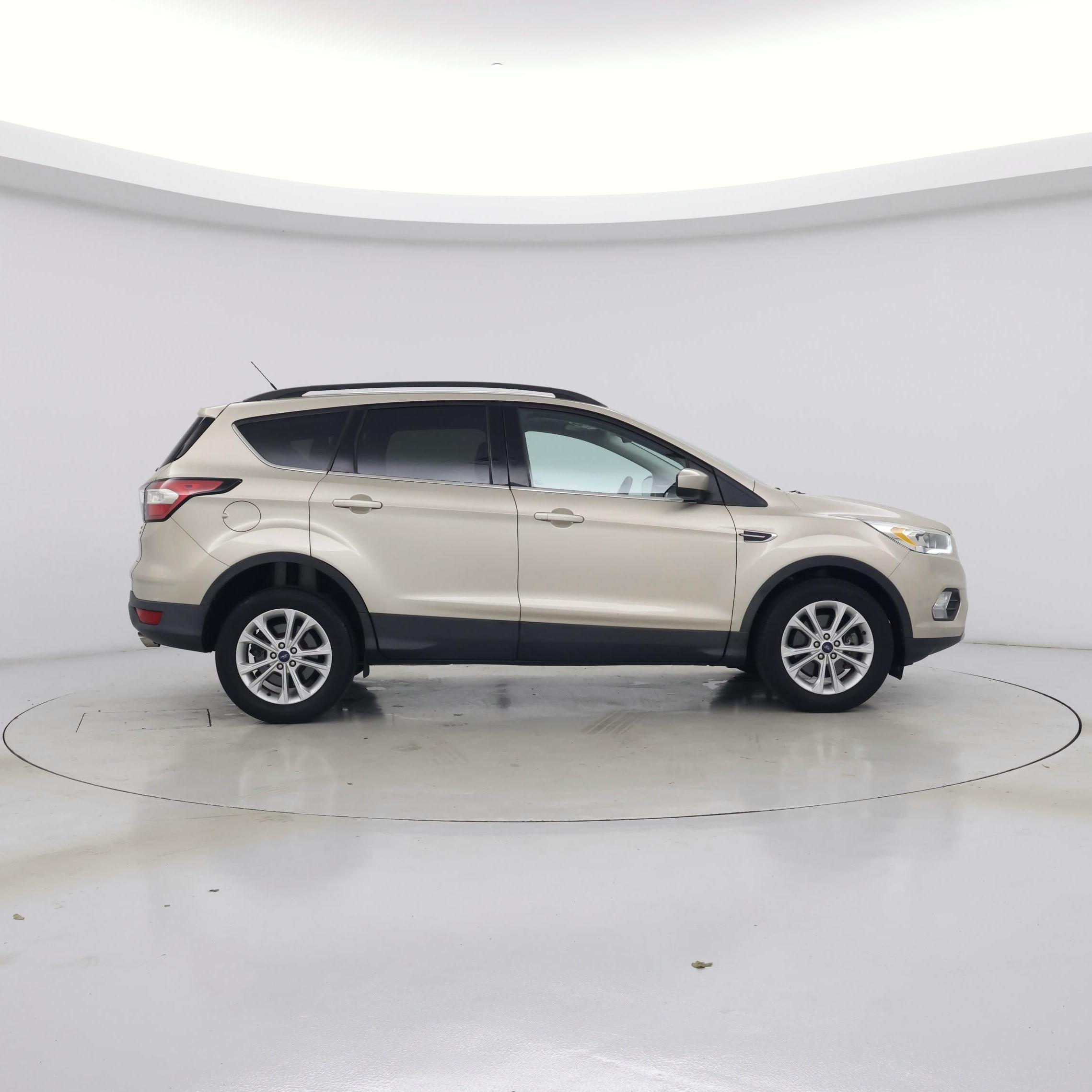 Thumbnail: 2017 Ford Escape - 7