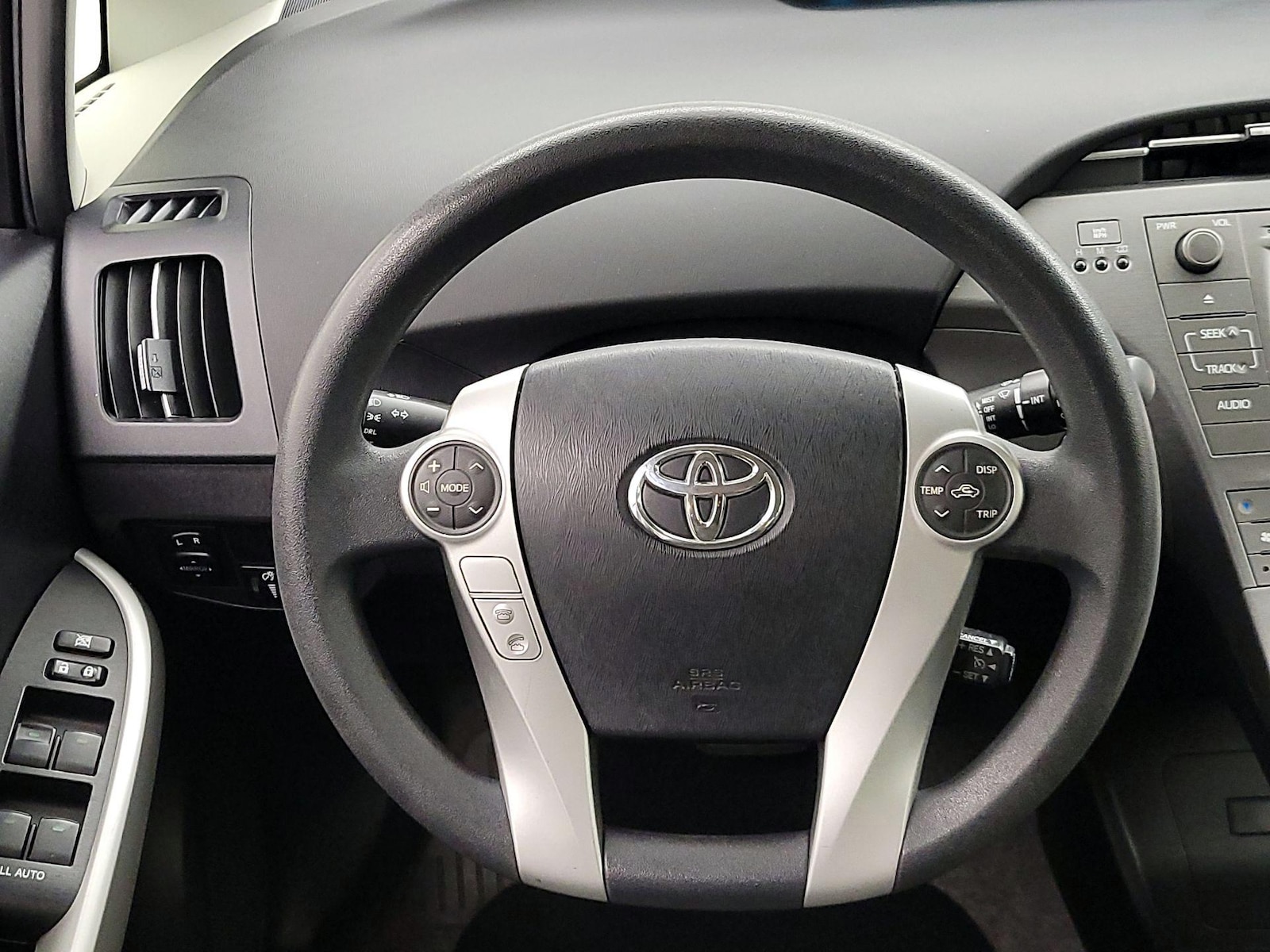 2014 Toyota Prius Two - Photo 11