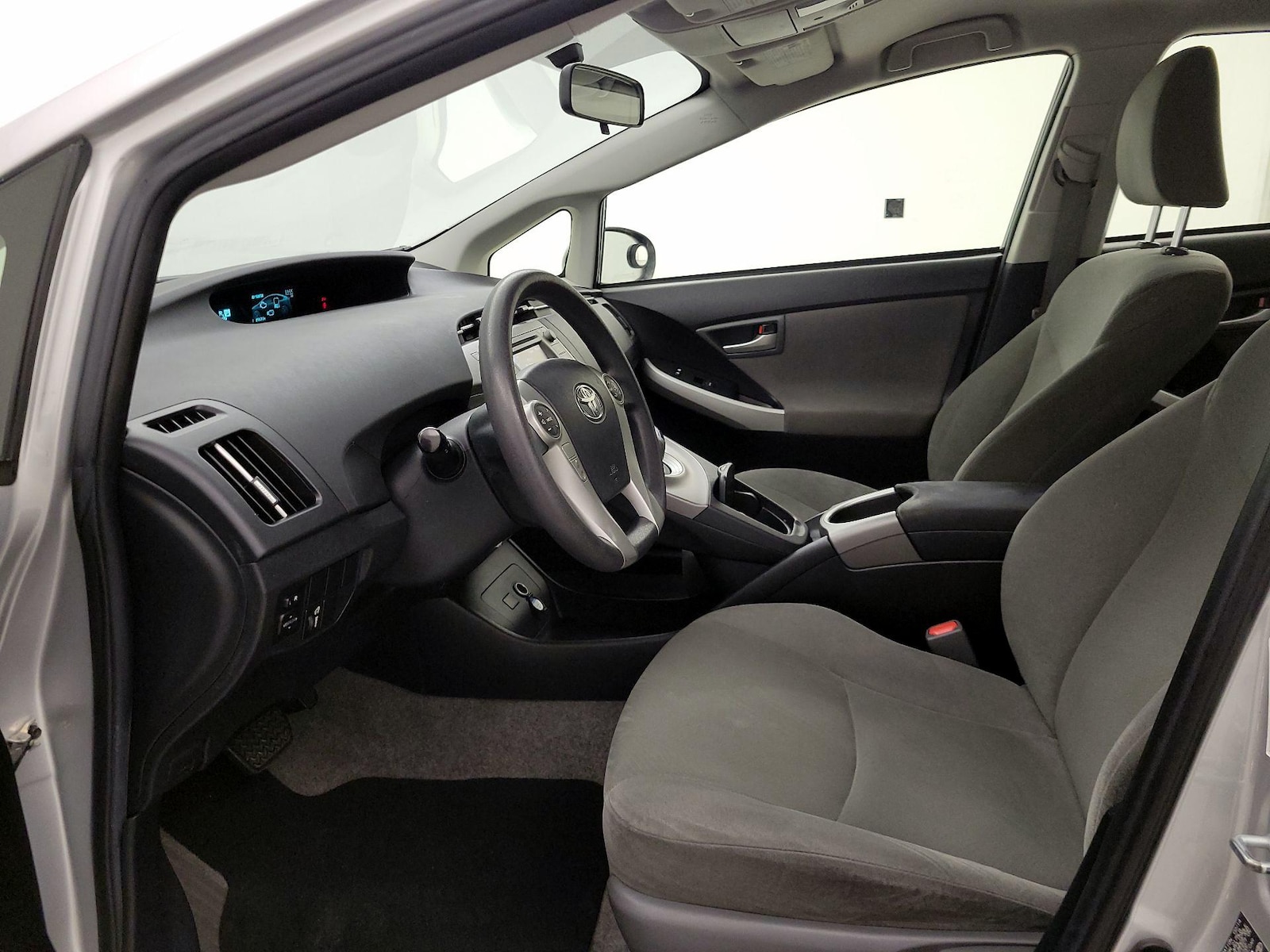 2014 Toyota Prius Two - Photo 12