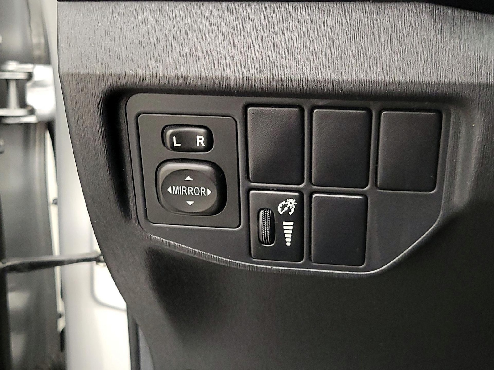 2014 Toyota Prius Two - Photo 14