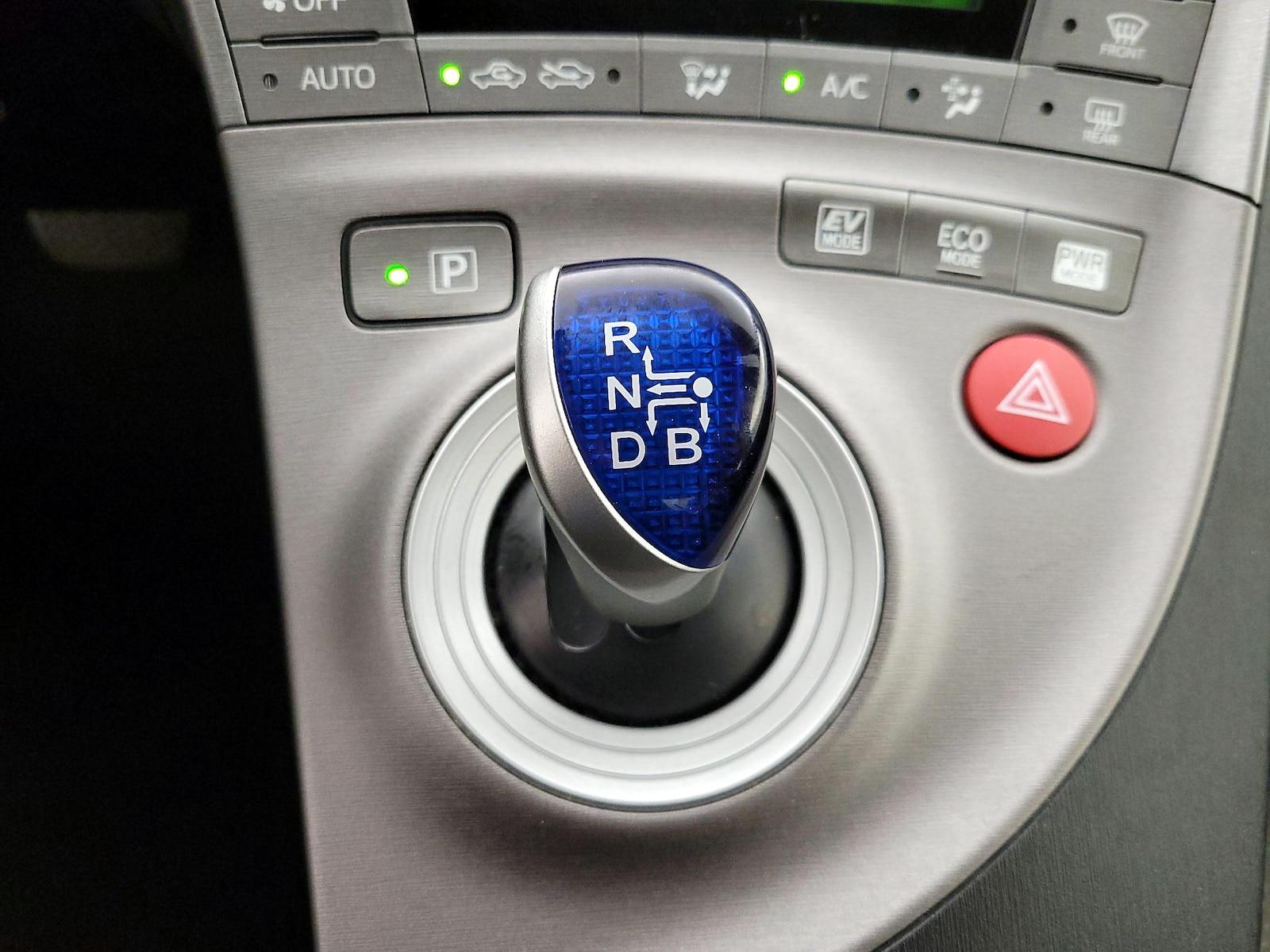 2014 Toyota Prius Two - Photo 17