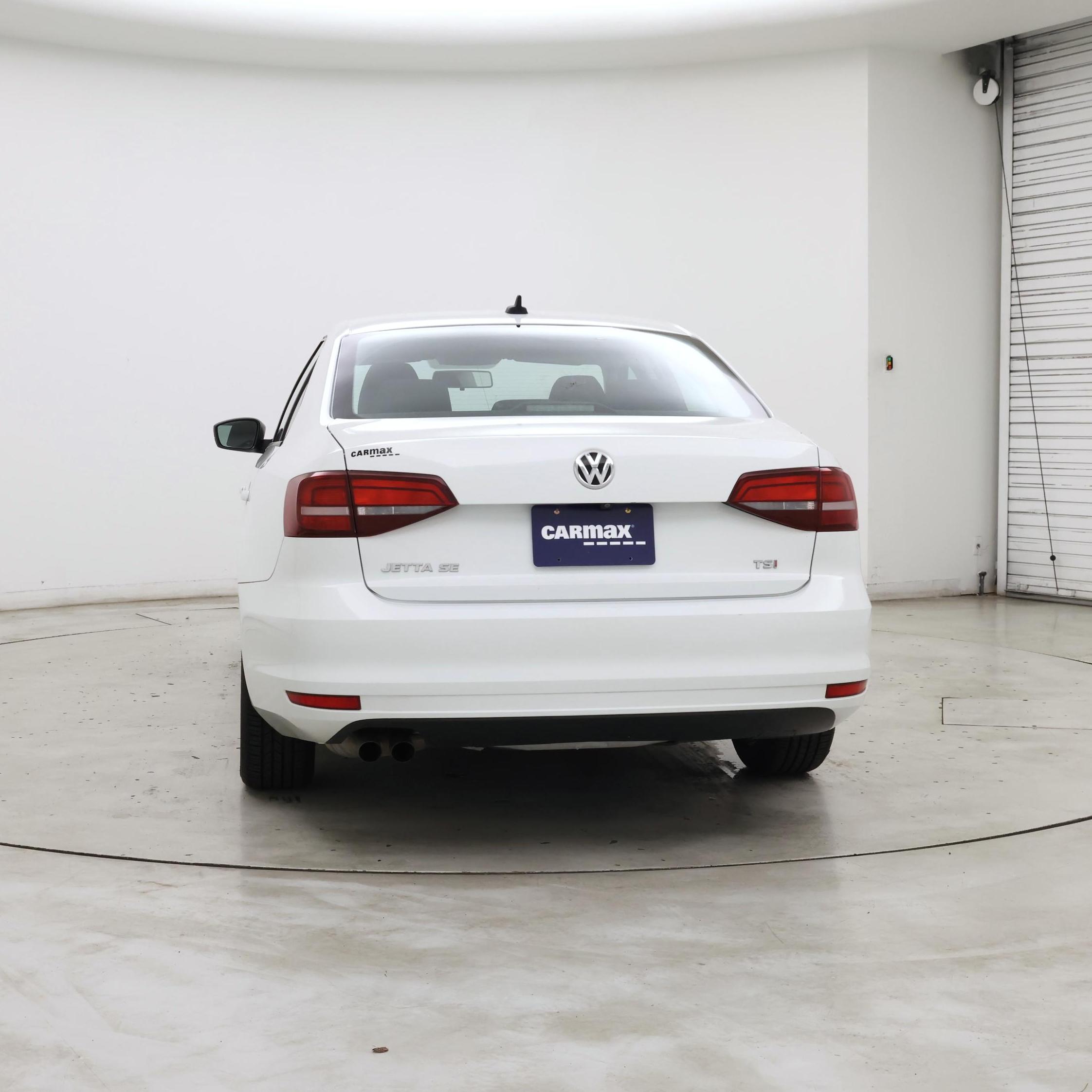 Thumbnail: 2016 Volkswagen Jetta - 6
