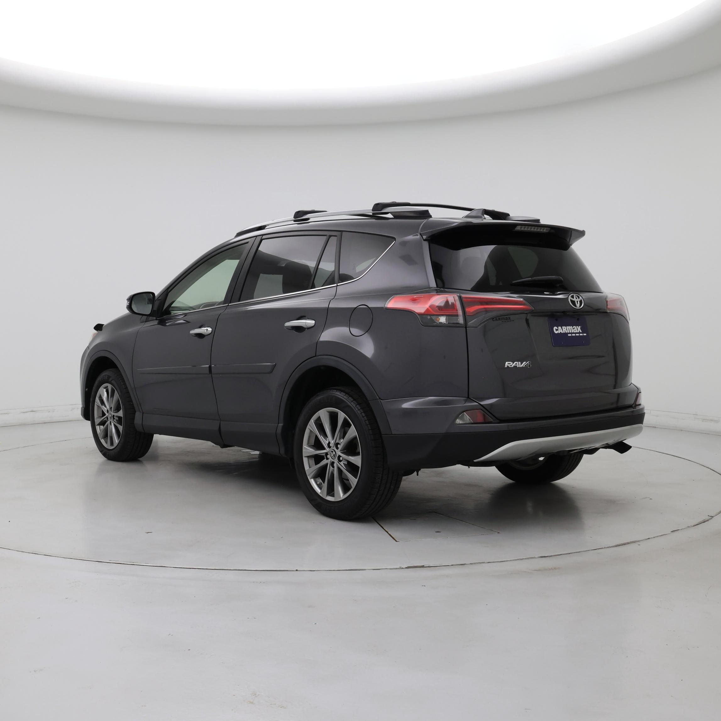 Thumbnail: 2018 Toyota RAV4 - 2