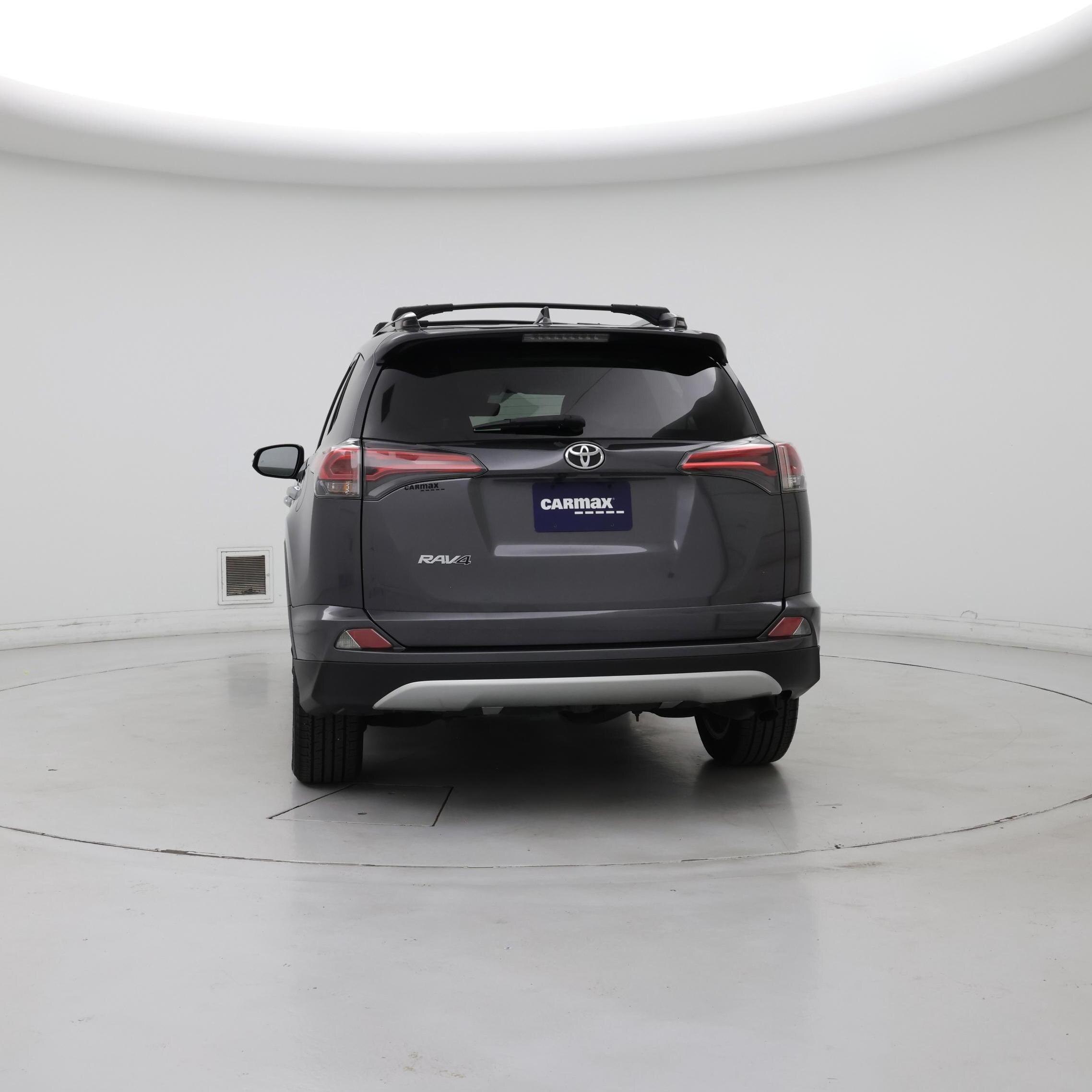Thumbnail: 2018 Toyota RAV4 - 6