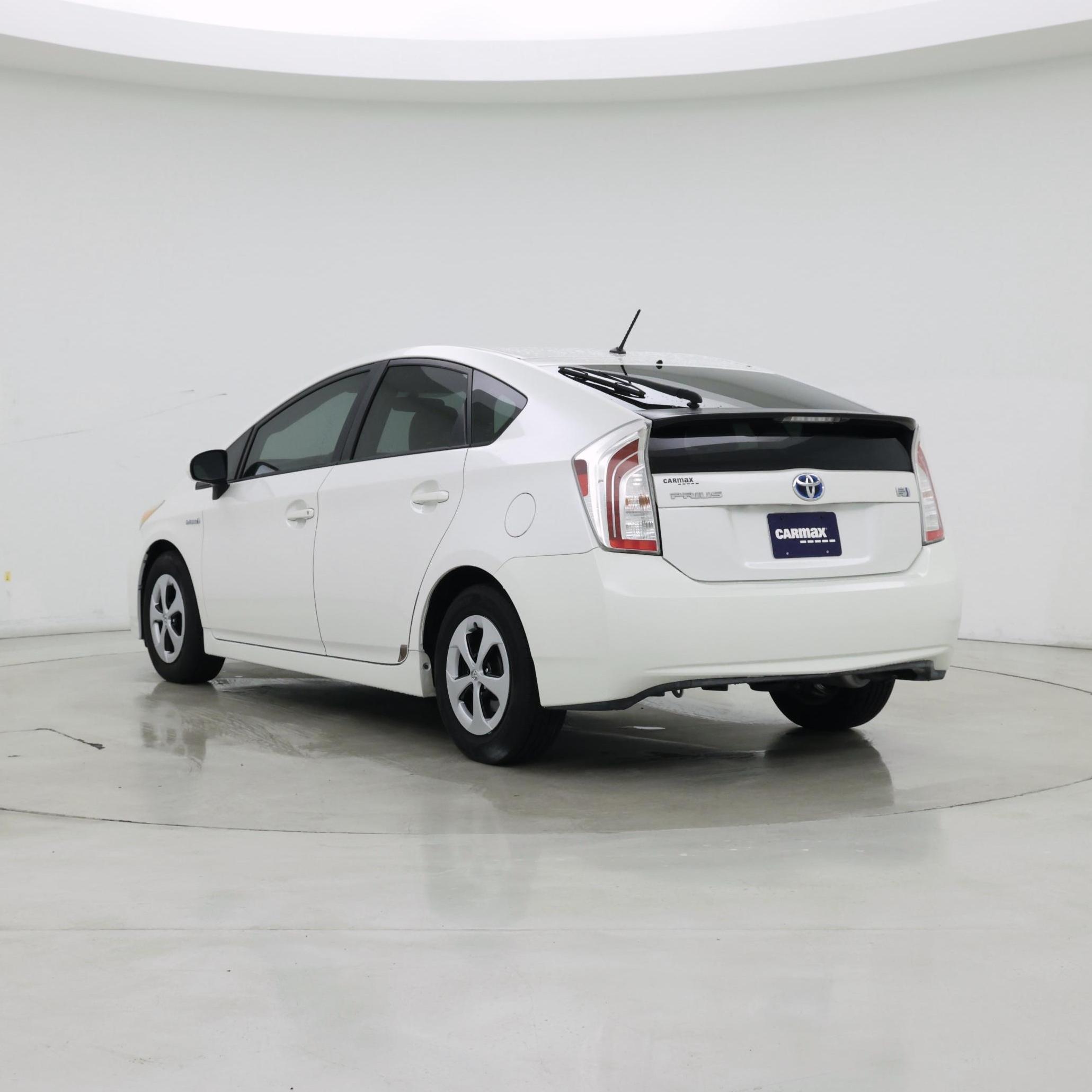 Thumbnail: 2014 Toyota Prius - 2