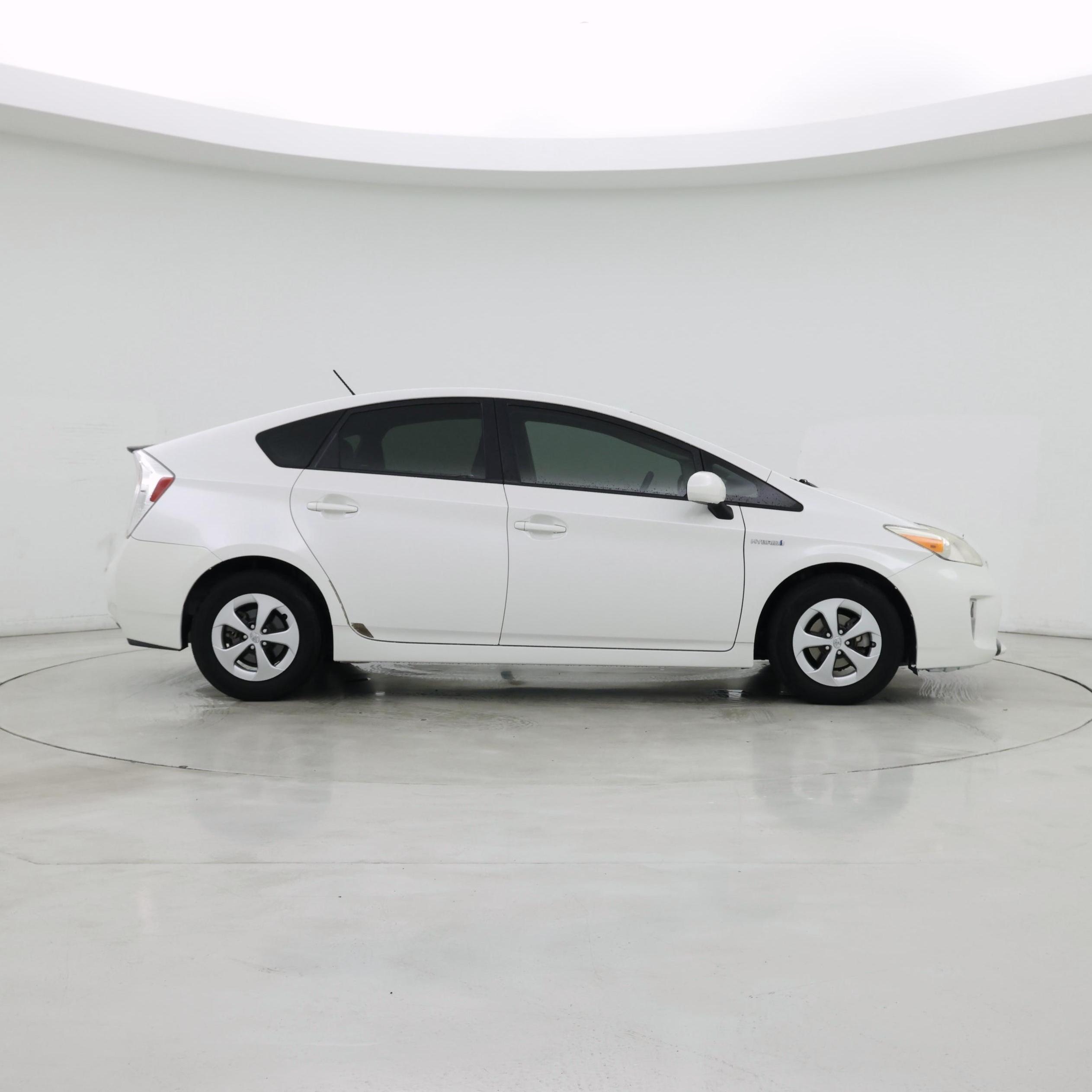 Thumbnail: 2014 Toyota Prius - 7