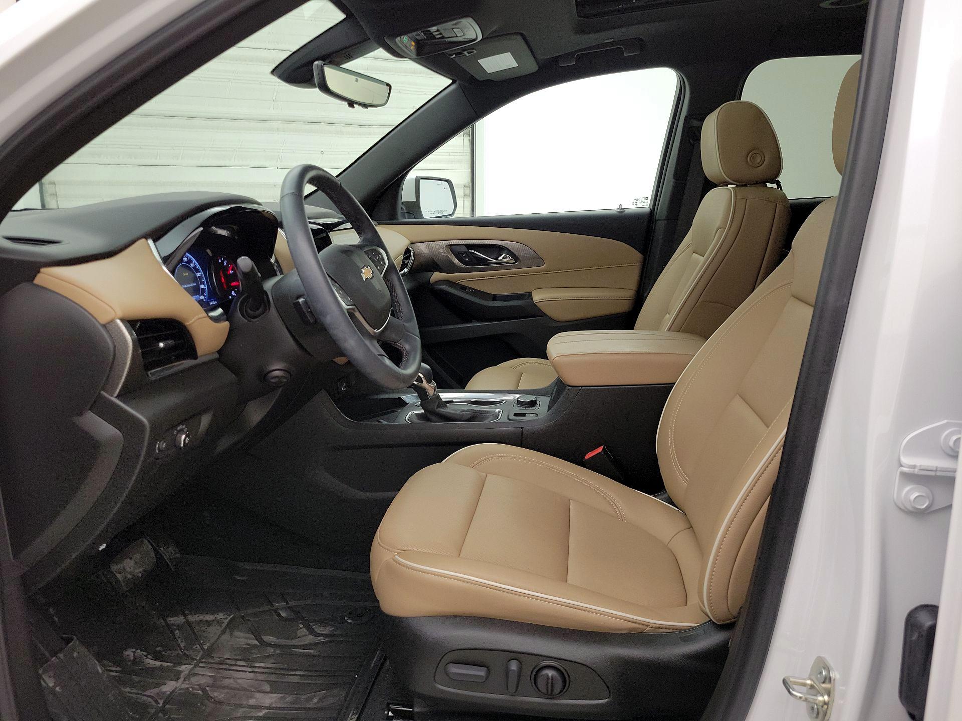 Thumbnail: 2023 Chevrolet Traverse - 11