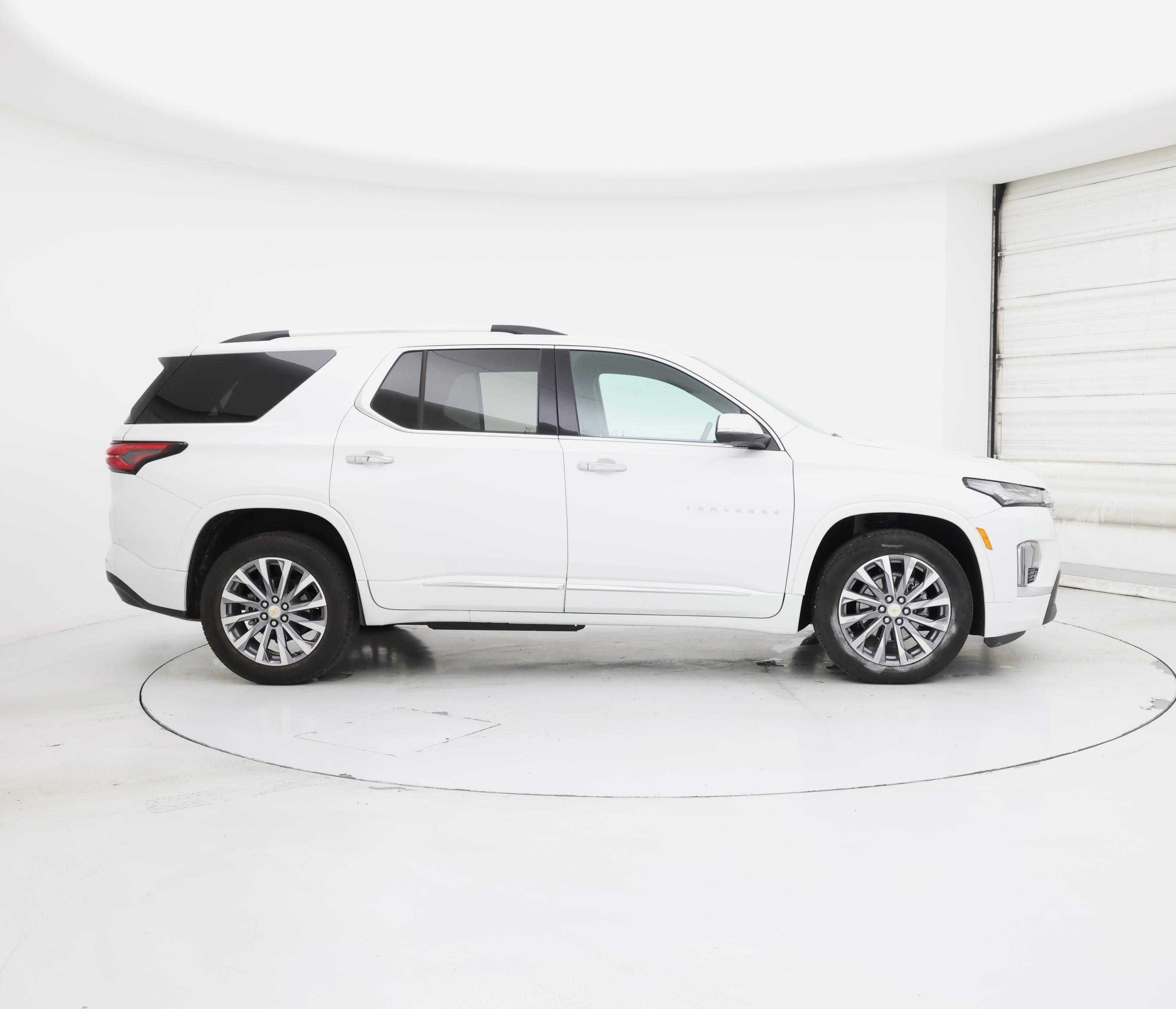 Thumbnail: 2023 Chevrolet Traverse - 7