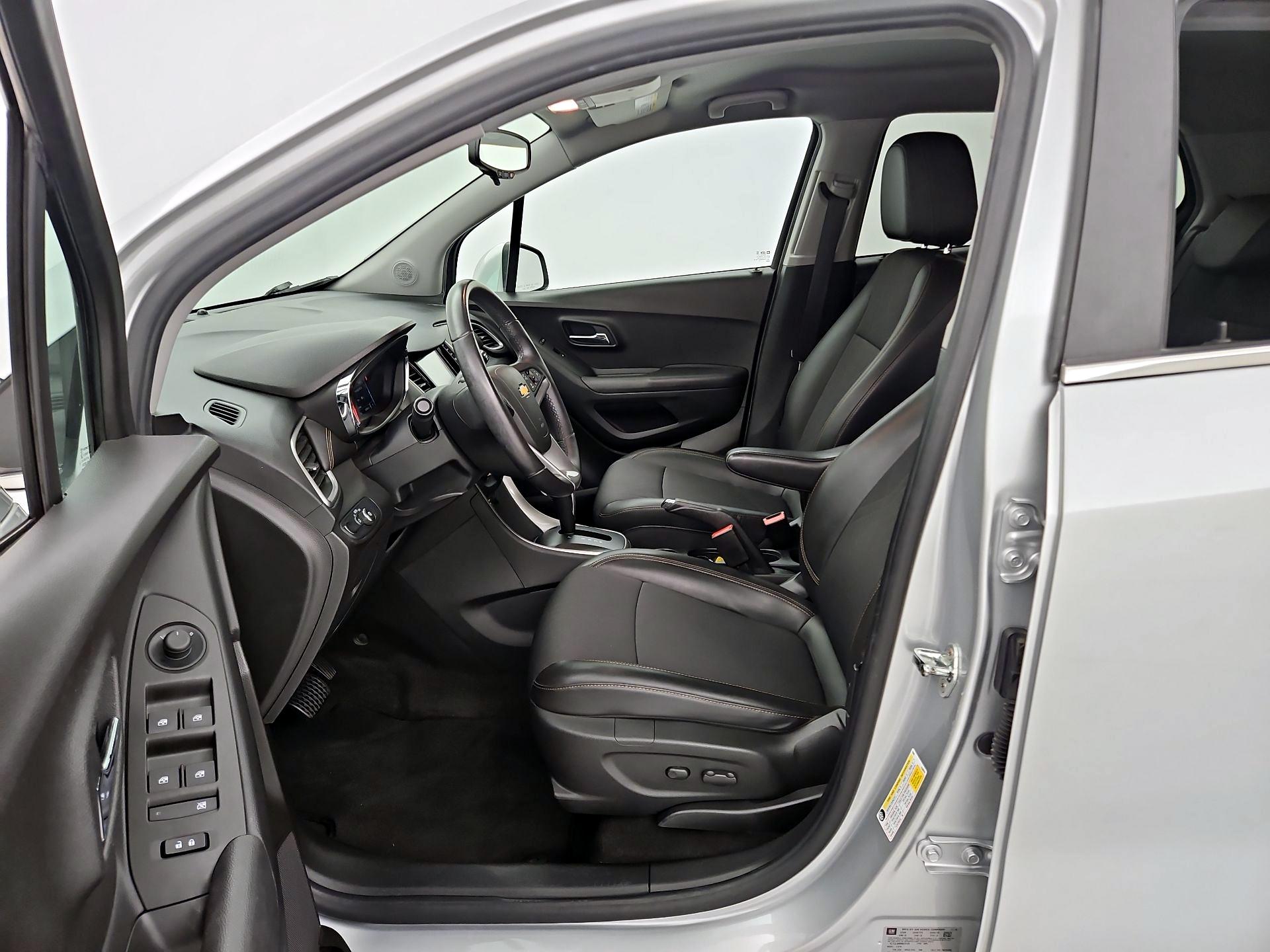 Thumbnail: 2017 Chevrolet Trax - 11