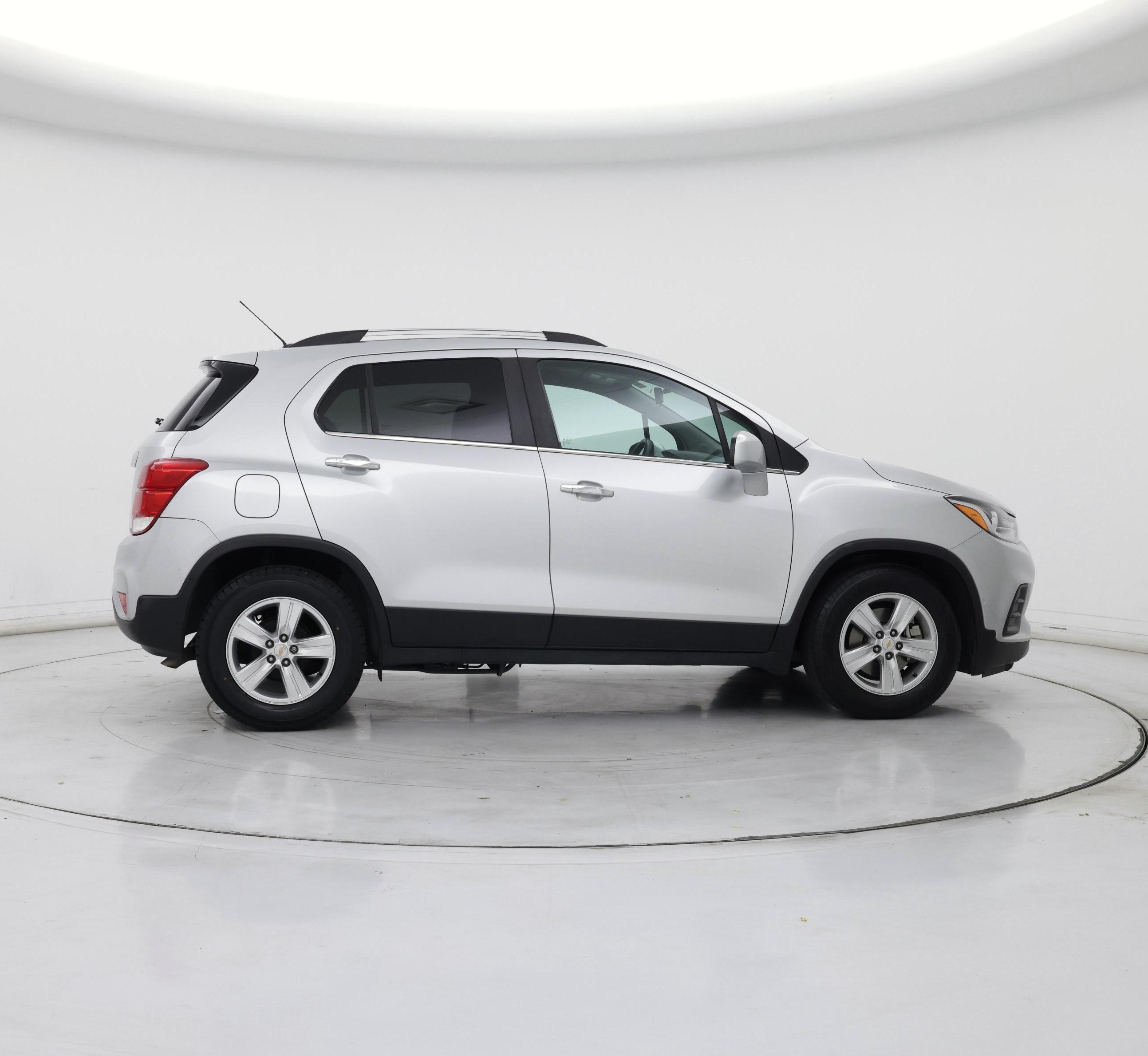 Thumbnail: 2017 Chevrolet Trax - 7