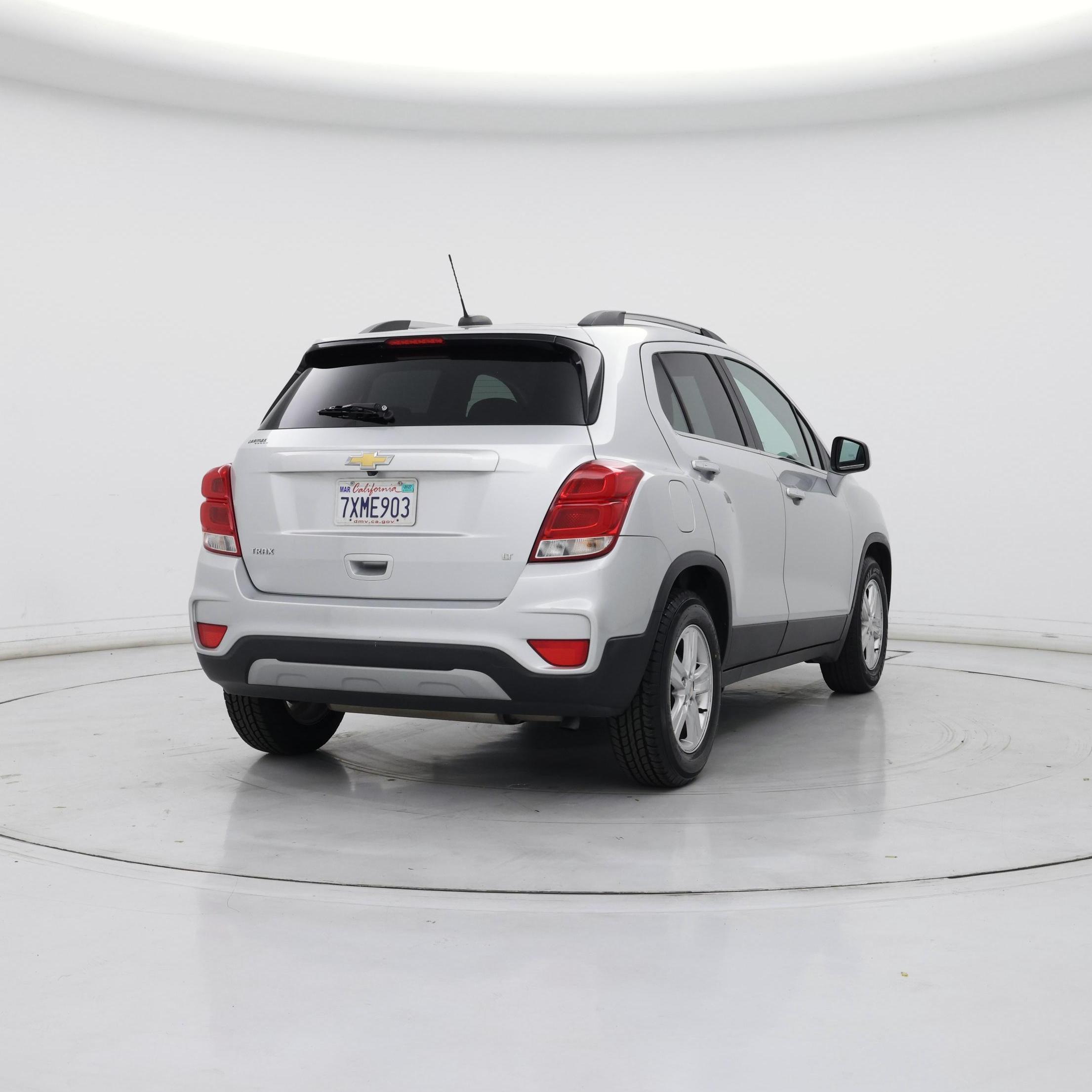 Thumbnail: 2017 Chevrolet Trax - 8