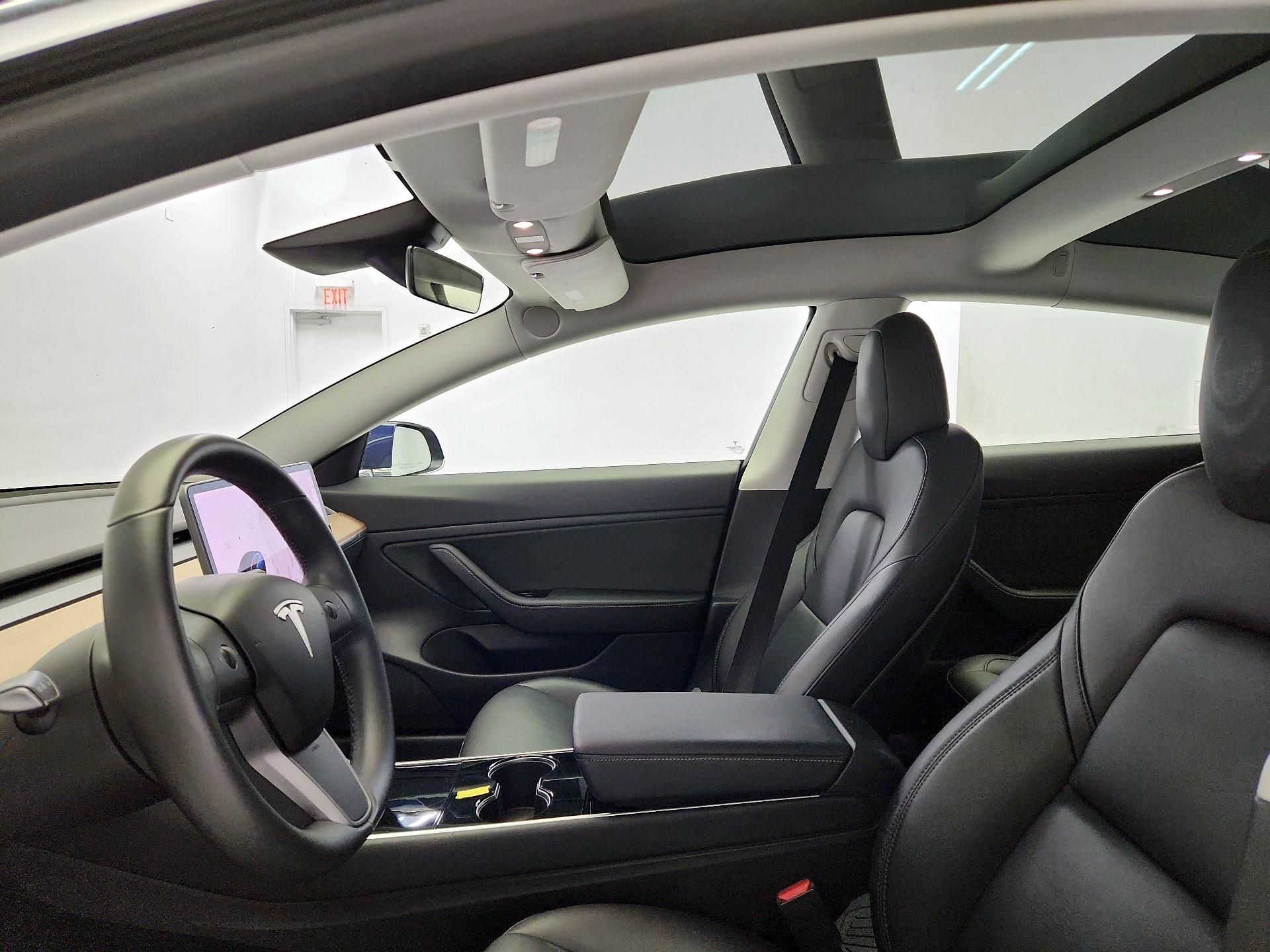 Thumbnail: 2019 Tesla Model 3 - 19